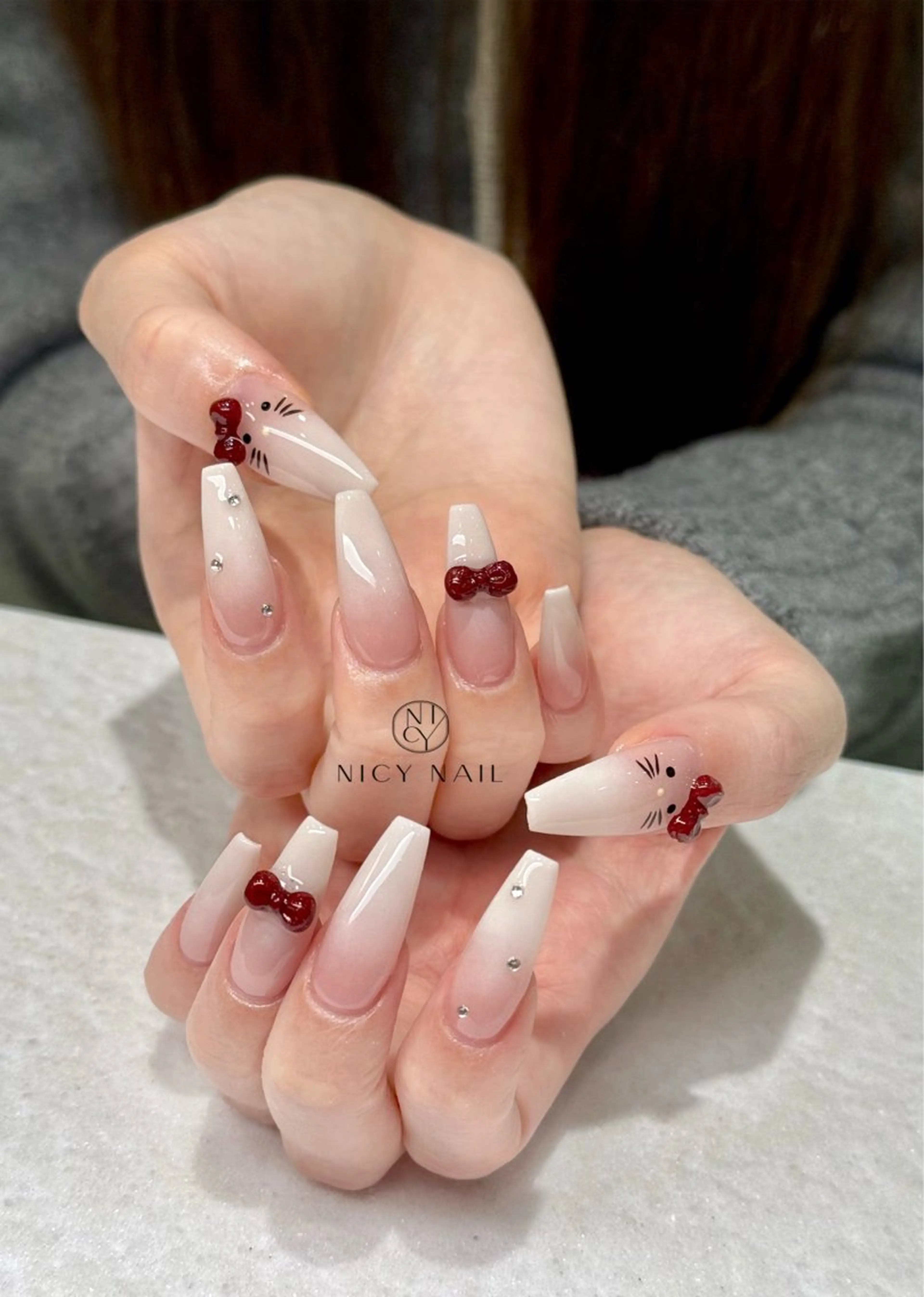 ネイル アートネイル オーロラネイル ブルー チークネイル フットネイル ハンドネイル Yurin_NICY 池袋のネイルデザイン