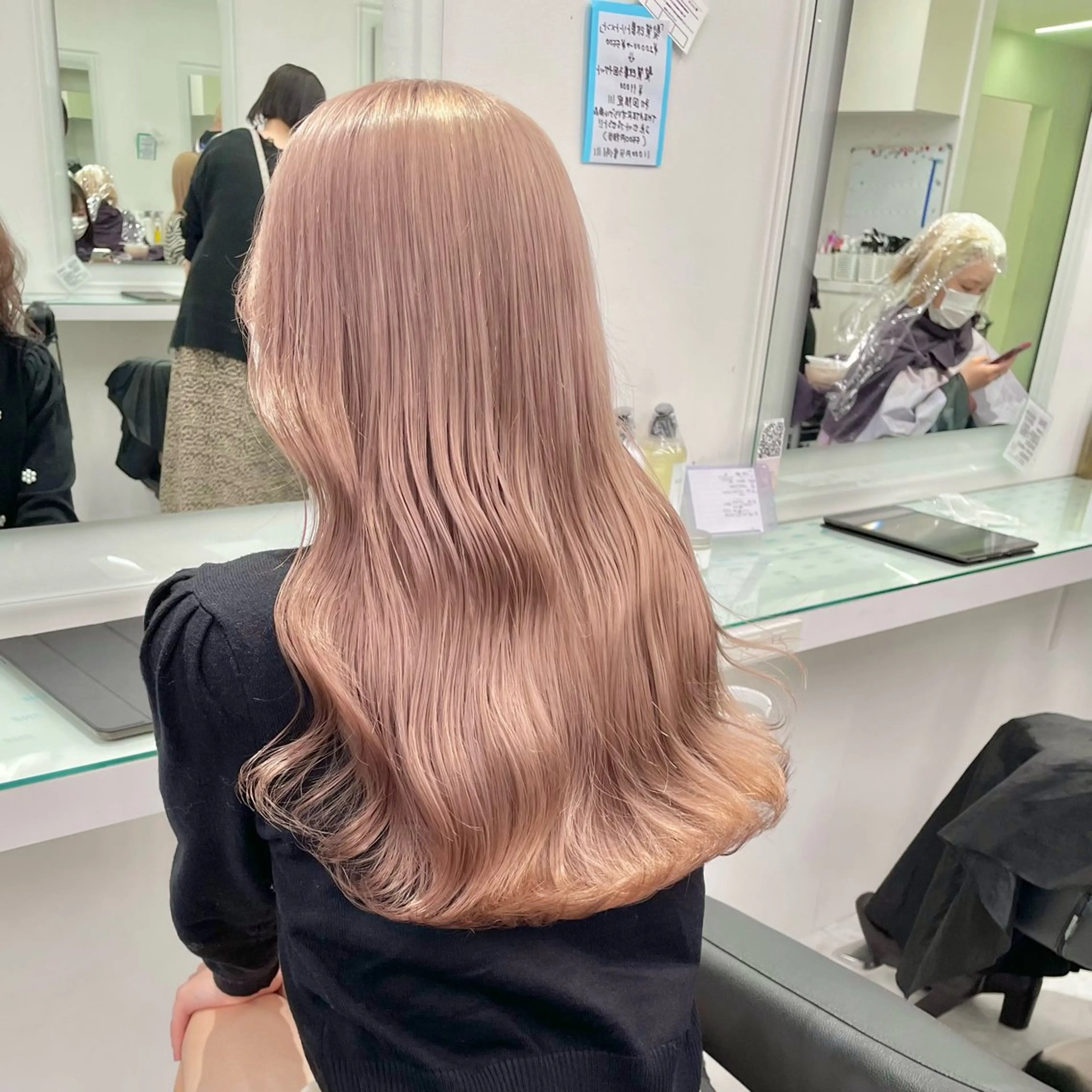 ロング カラー ヘアアレンジ ヘアカラー トリートメント ヘッドスパ ハイトーン艶カラー 🤍ゆうひのヘアスタイル