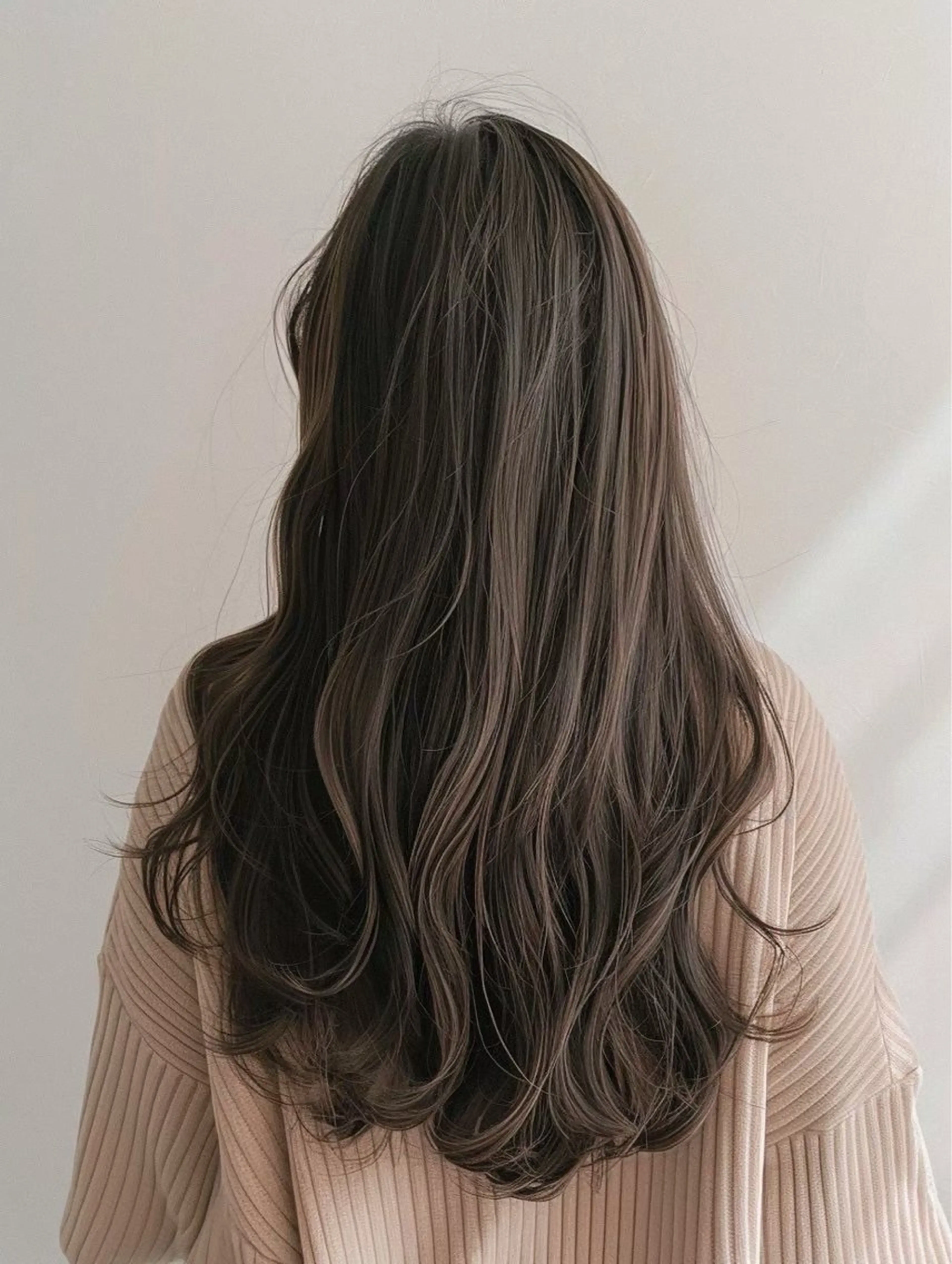 【🌼ワンカラー＋質感調整トリートメント🌼】白髪染めも🙆‍♀️程よく明るくしたい、色味を落ち着かせたい方おすすめ👑の写真