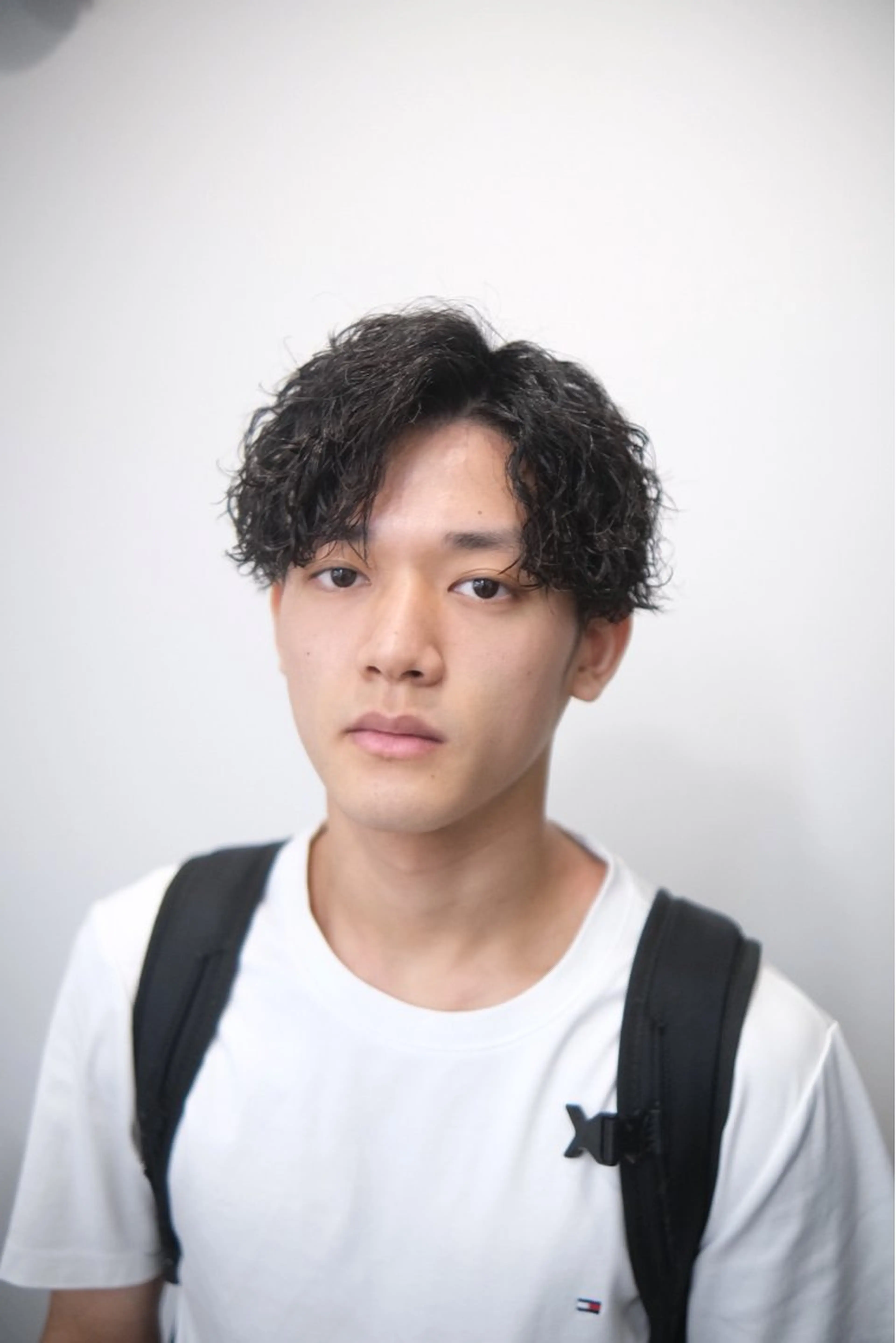 ショート パーマ メンズ メンズブリーチ メンズハイトーン メンズウルフカット 似合わせカット ウルフカット sunc所属・梅田l大人韓国ヘア レイヤー×艶カラーのヘアスタイル