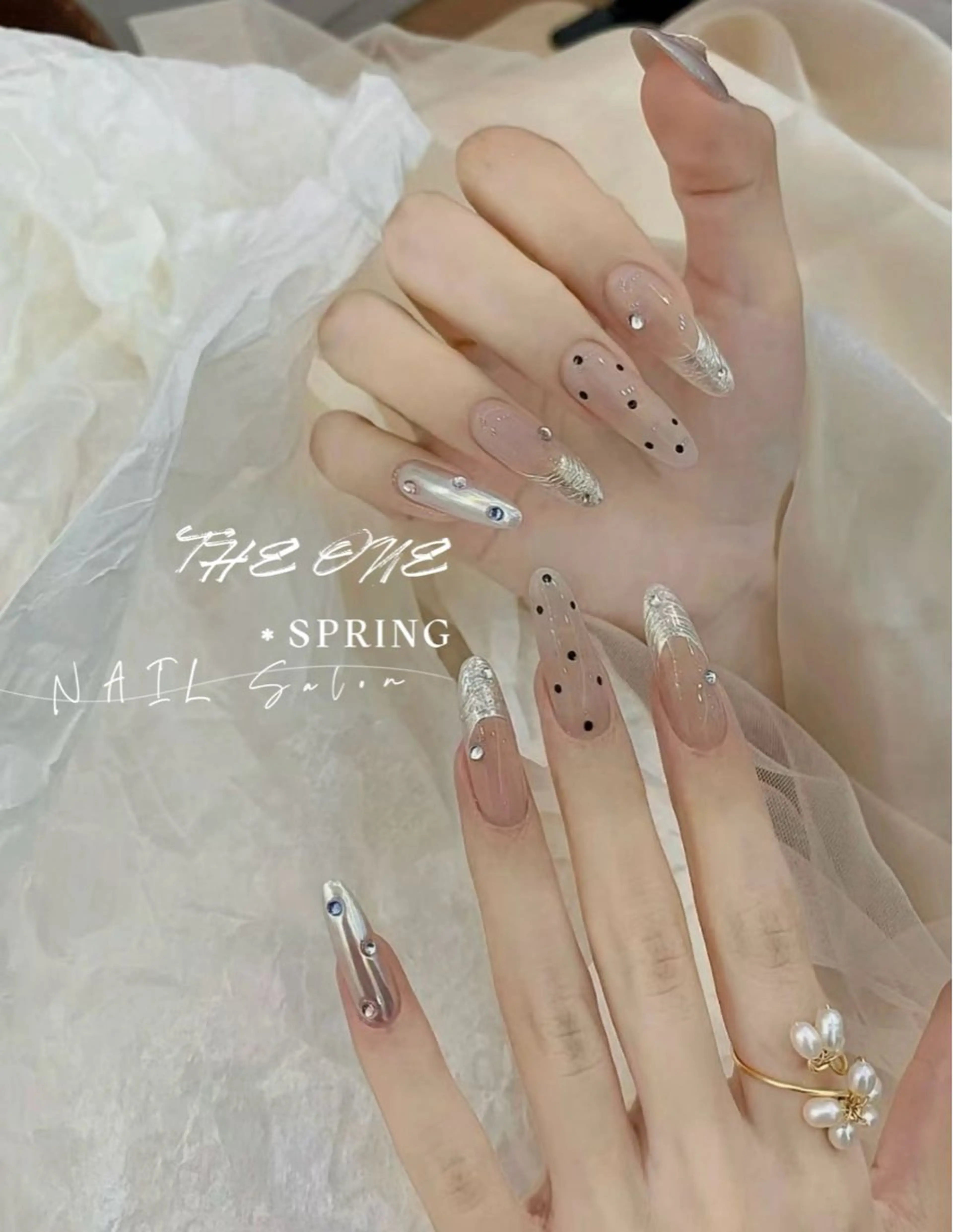 ネイル Theone栄店 赤松のネイルデザイン