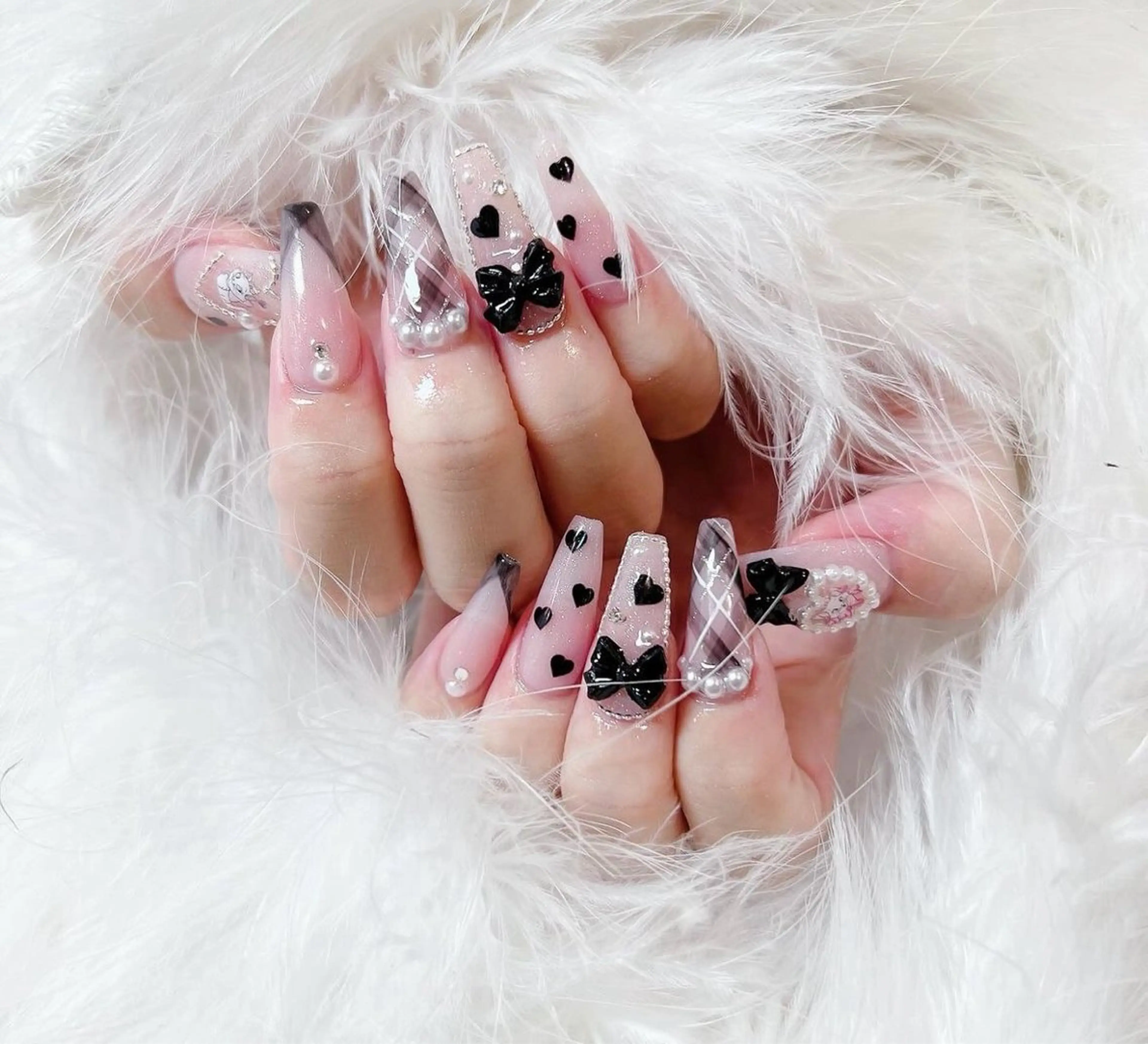 ネイル 大塚眉毛|ハンドケア |肌管理の眉毛・アイブロウイメージ