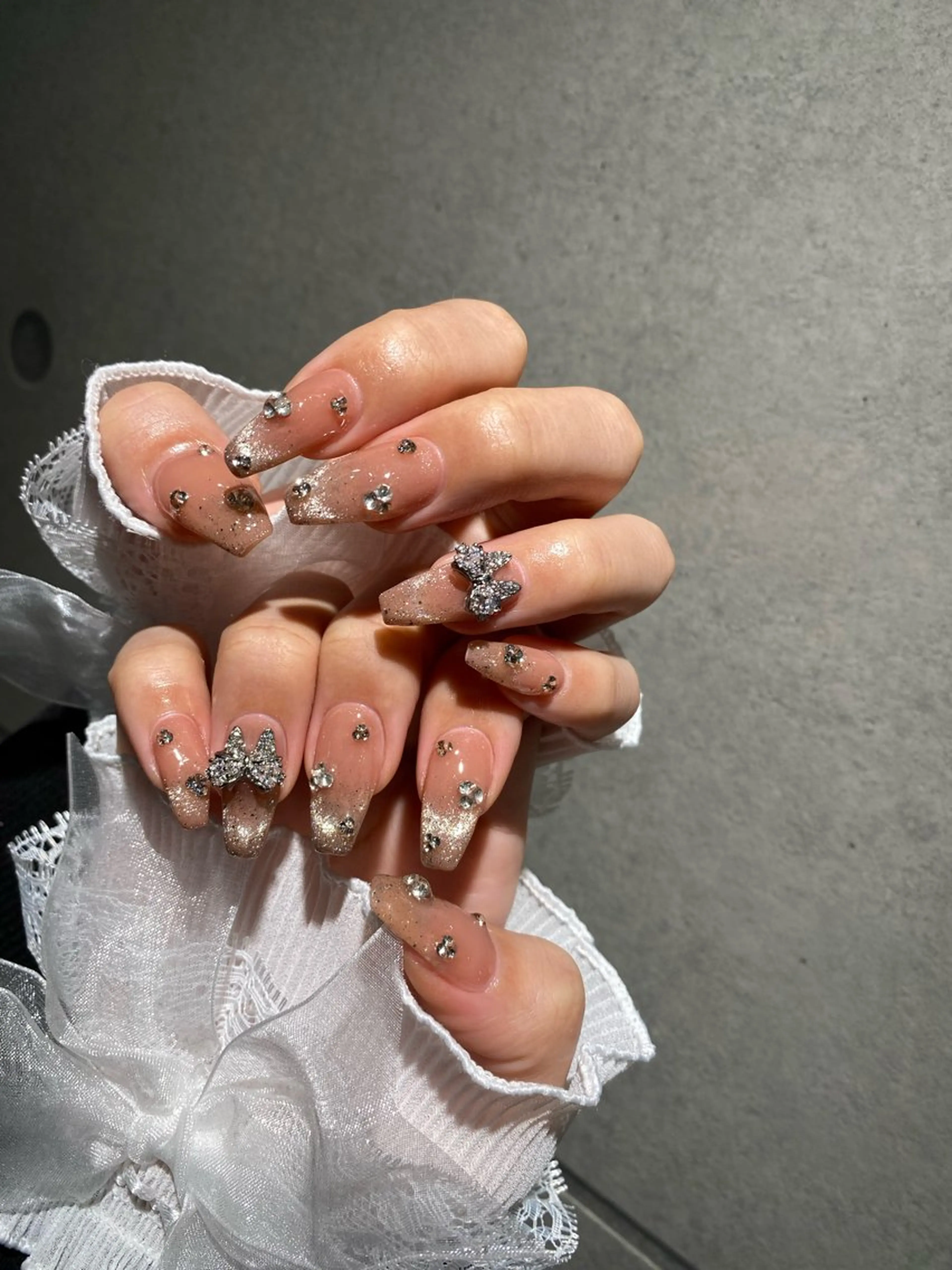 ネイル I-nailロング /ワンホン/キラキラのネイルデザイン