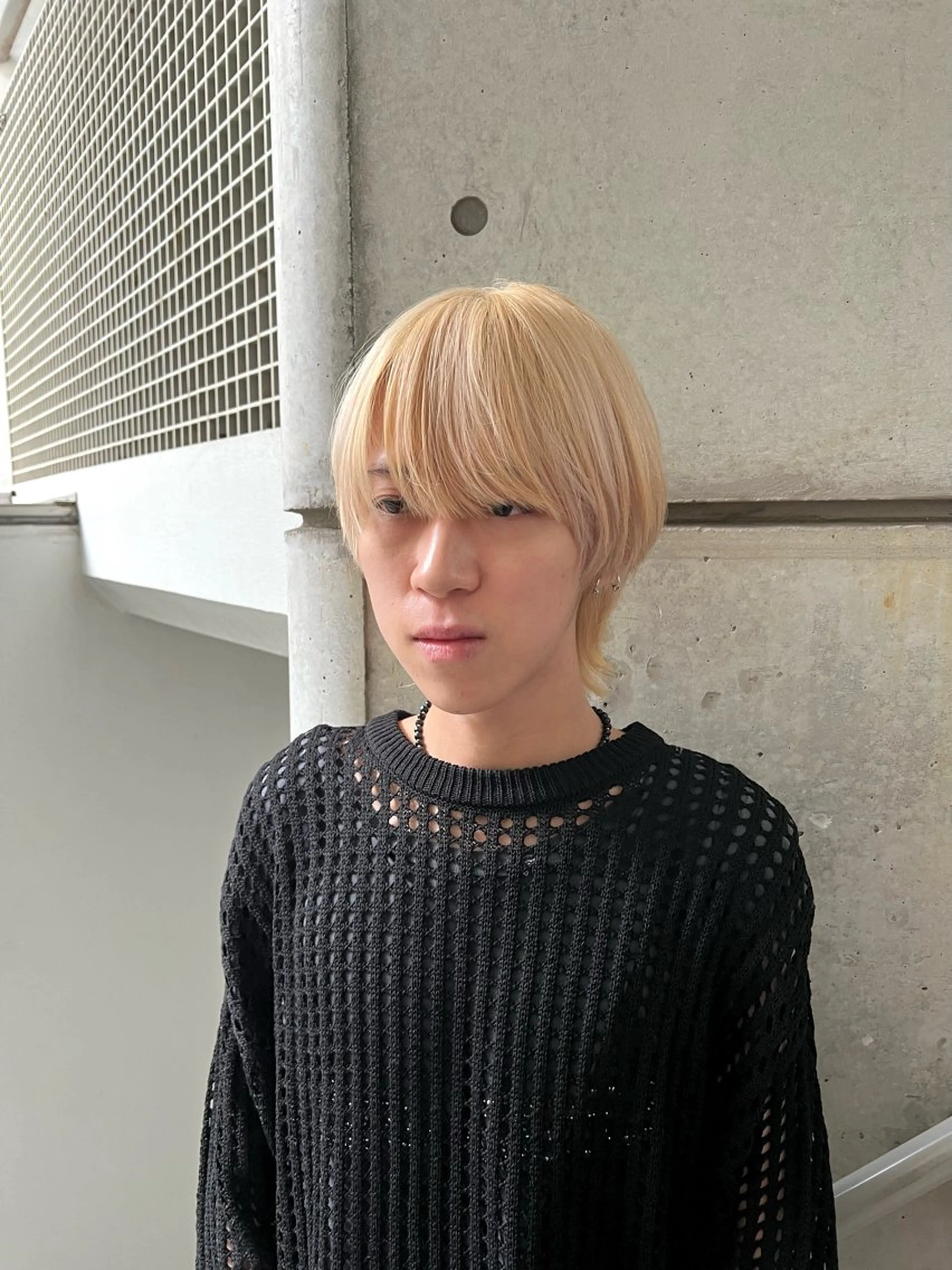 ミディアム カラー ブリーチ 抜きっぱなしブロンド ブロンド ケアブリーチ ヘアカラー Yui/メンズカラー /シャドウパーマのヘアスタイル