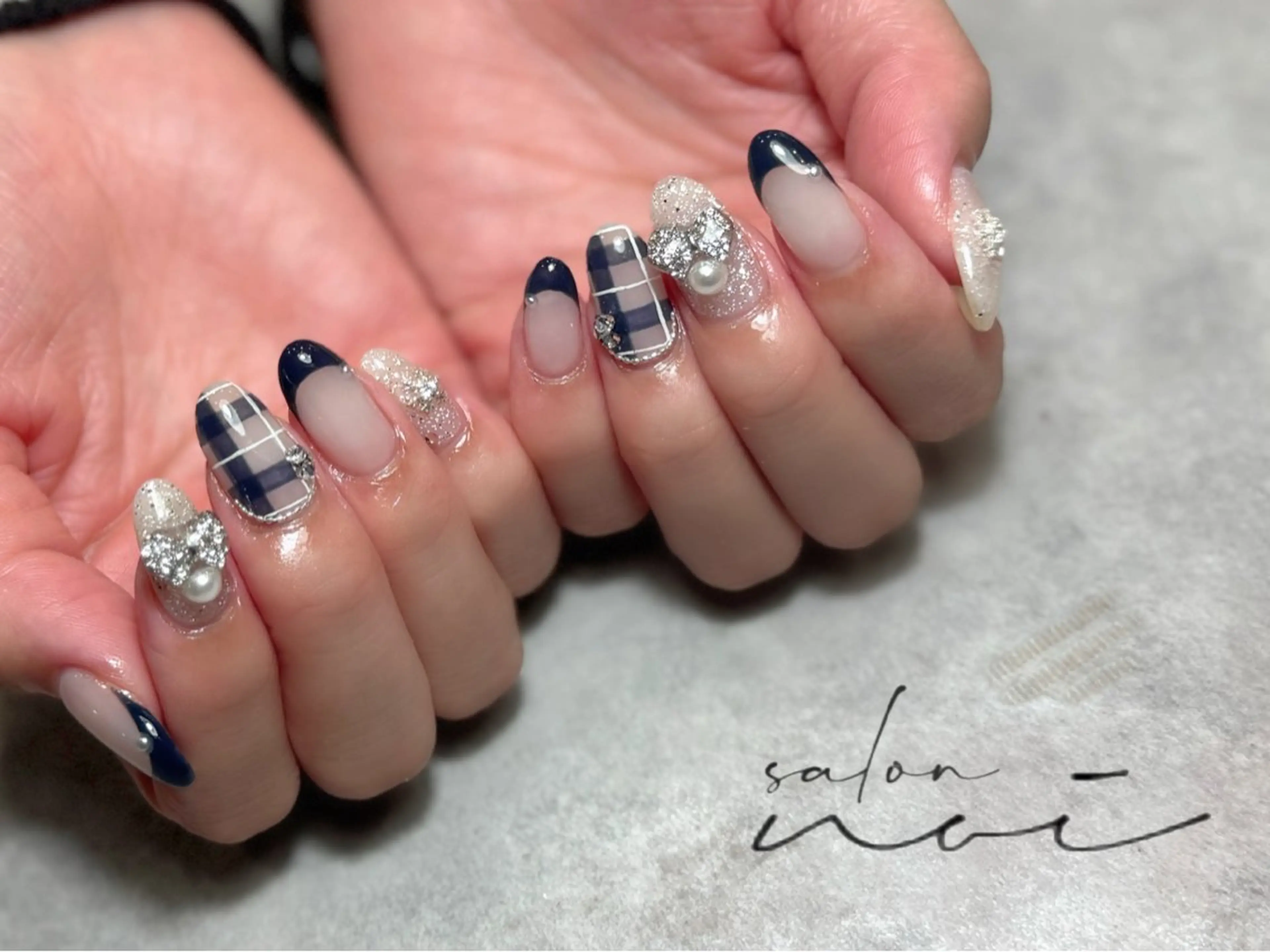 ネイル ネイビー ハンドネイル salon noi所属・salon noiのネイルデザイン