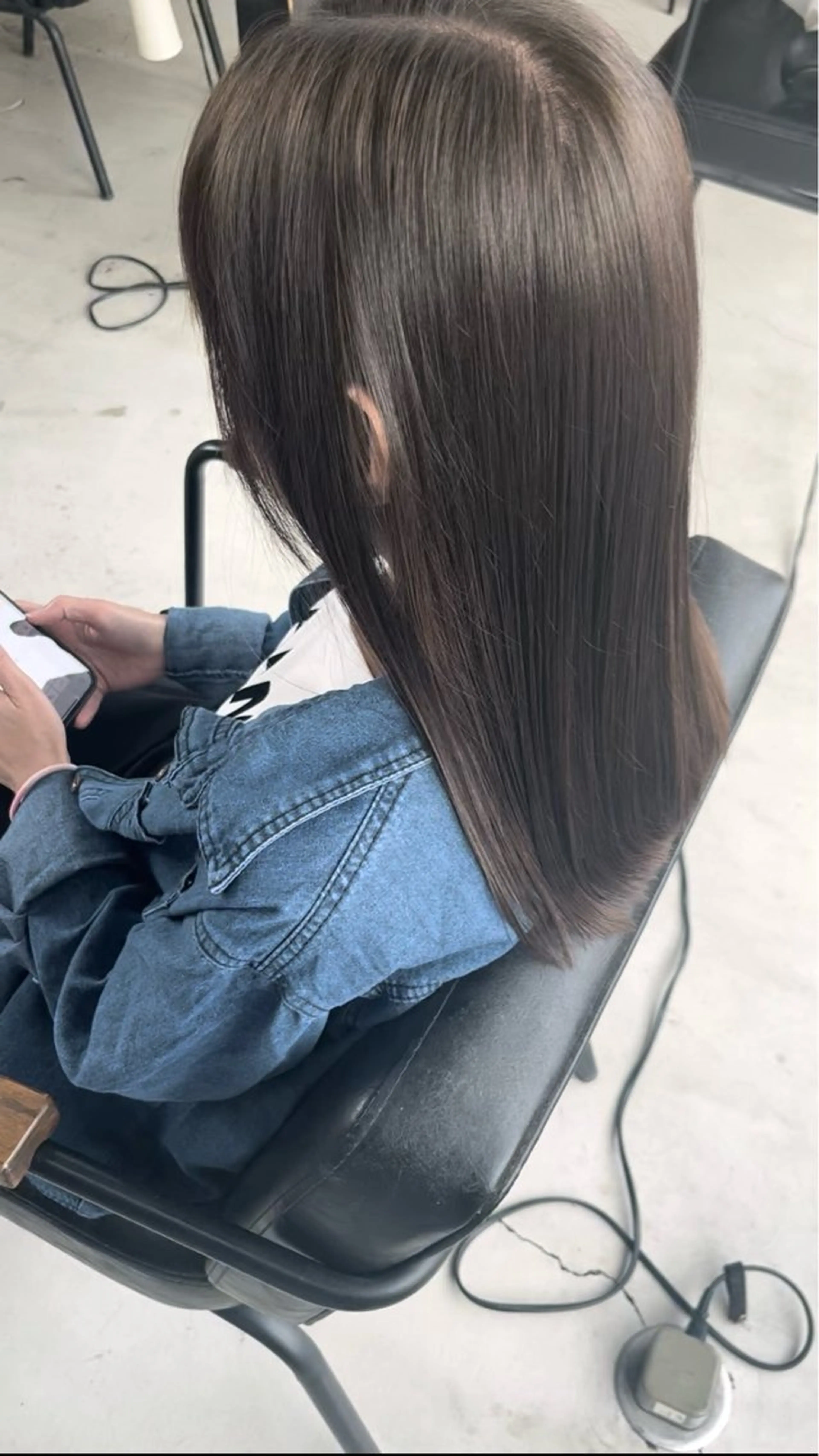 セミロング カラー ベージュカラー ブリーチ 透明感カラー ブリーチなしカラー オリーブベージュ カット ヘアカラー Q.HairLab所属・メンズパーマ&透明感 カラー特化谷村のヘアスタイル