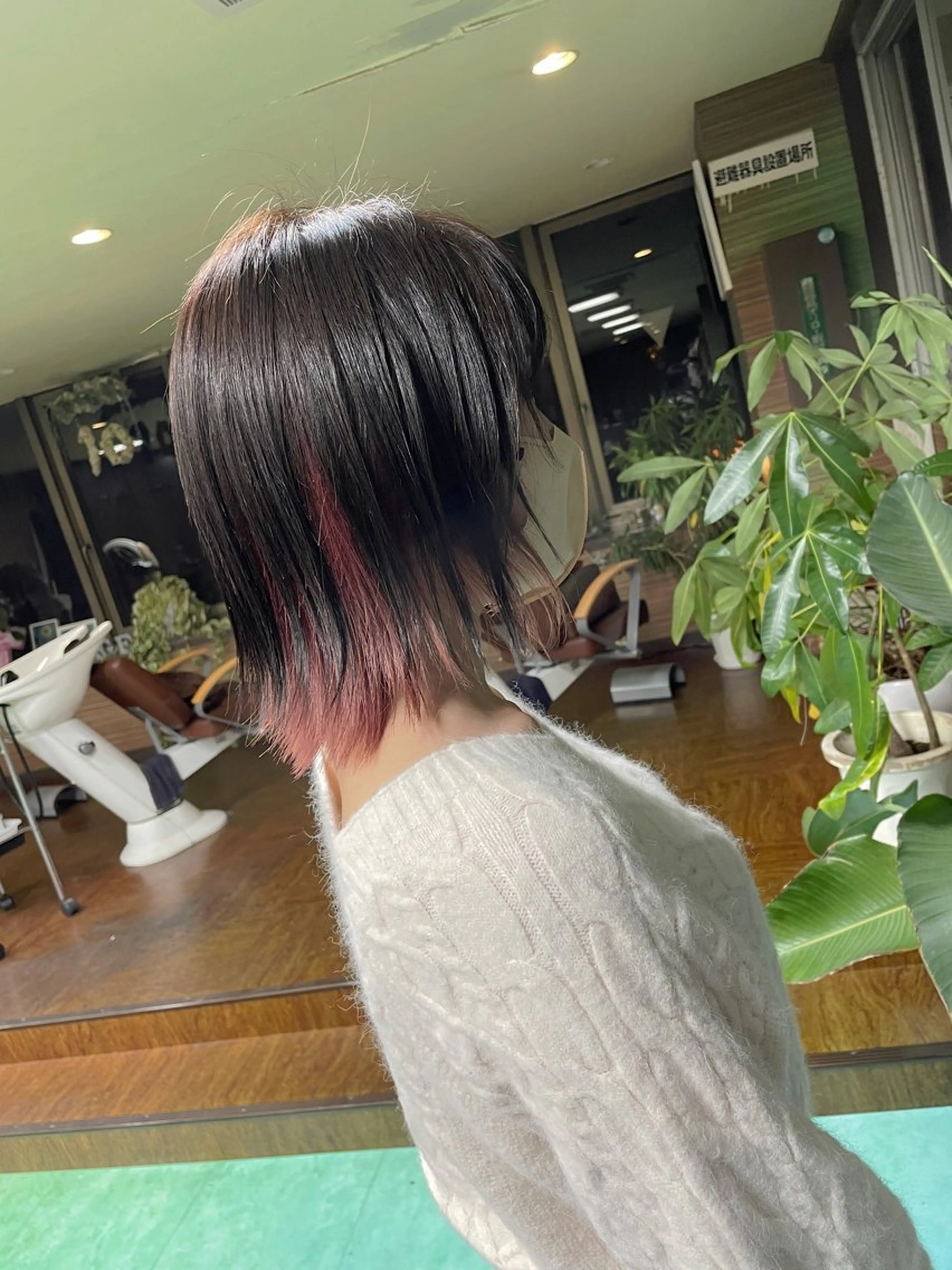 ミディアム カラー ダブルカラー ピンクカラー 外ハネヘア ヘアカラー 土居 正季のヘアスタイル