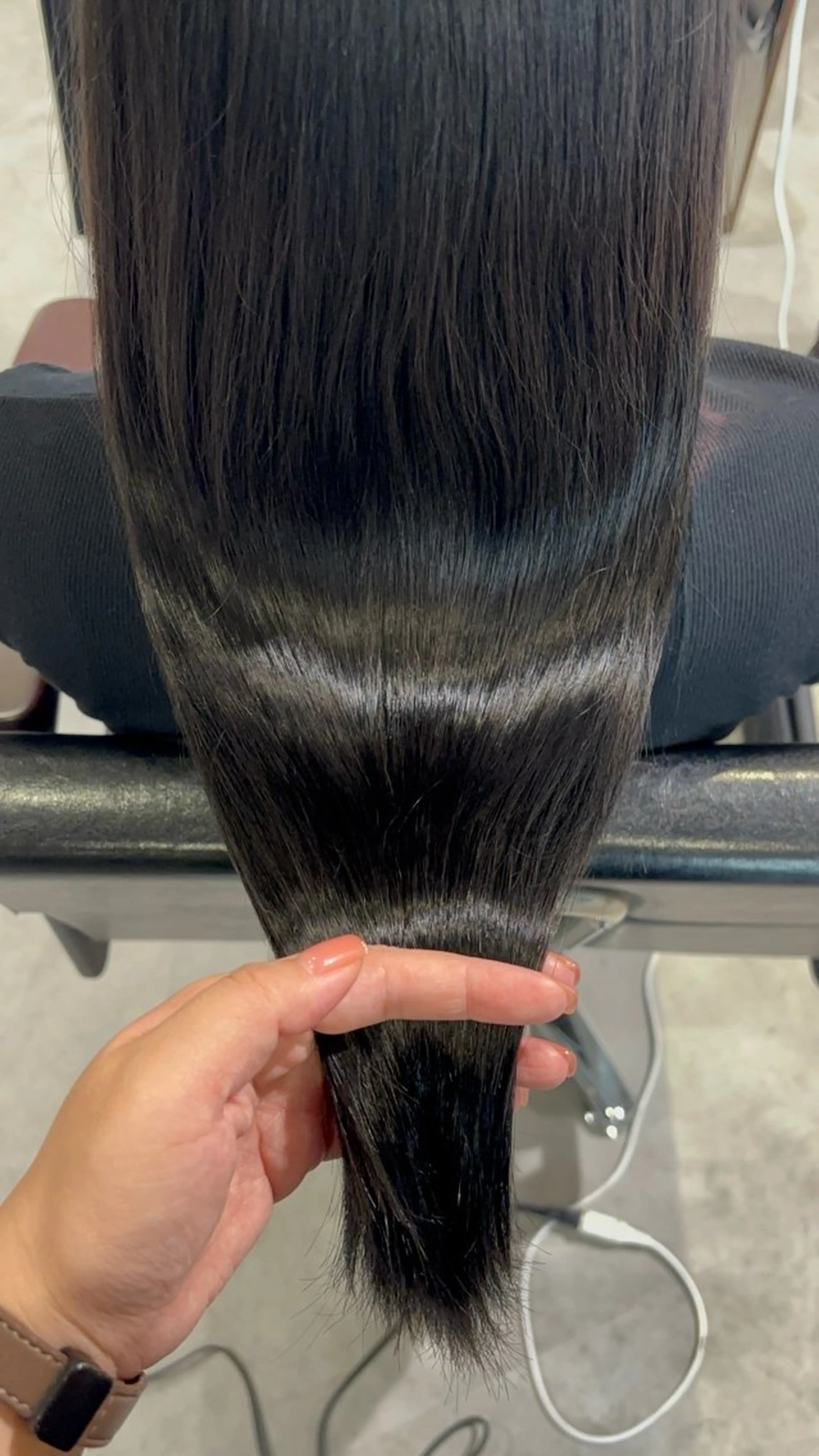 ロング カット ヘアカラー トリートメント 長尾ゆりの/ボブ/ ベージュ/ハイトーンのヘアスタイル