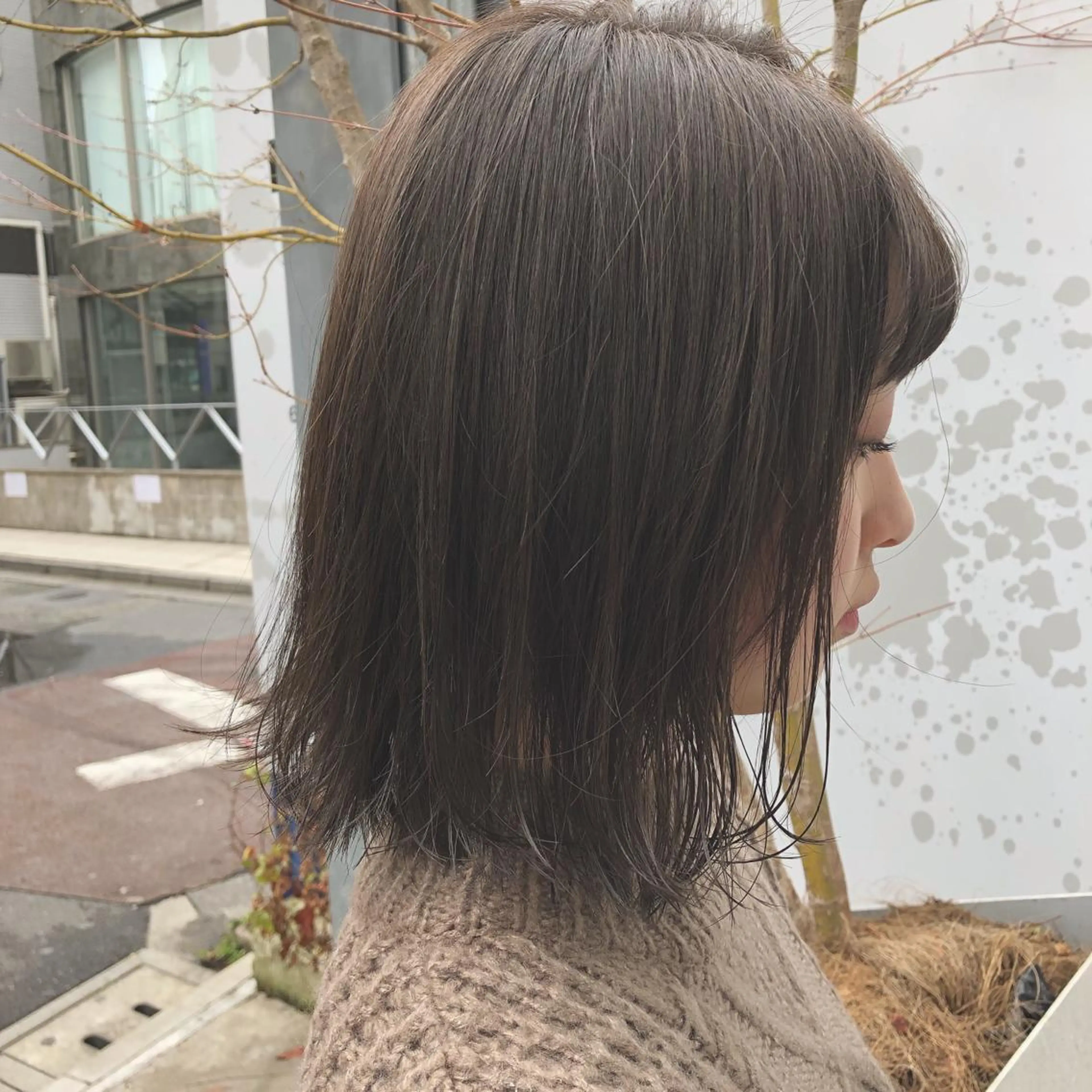 ミディアム カラー カット ヘアカラー トリートメント IVORY.所属・🟩くすみブラウン/ ショート/ボブ/大司のヘアスタイル