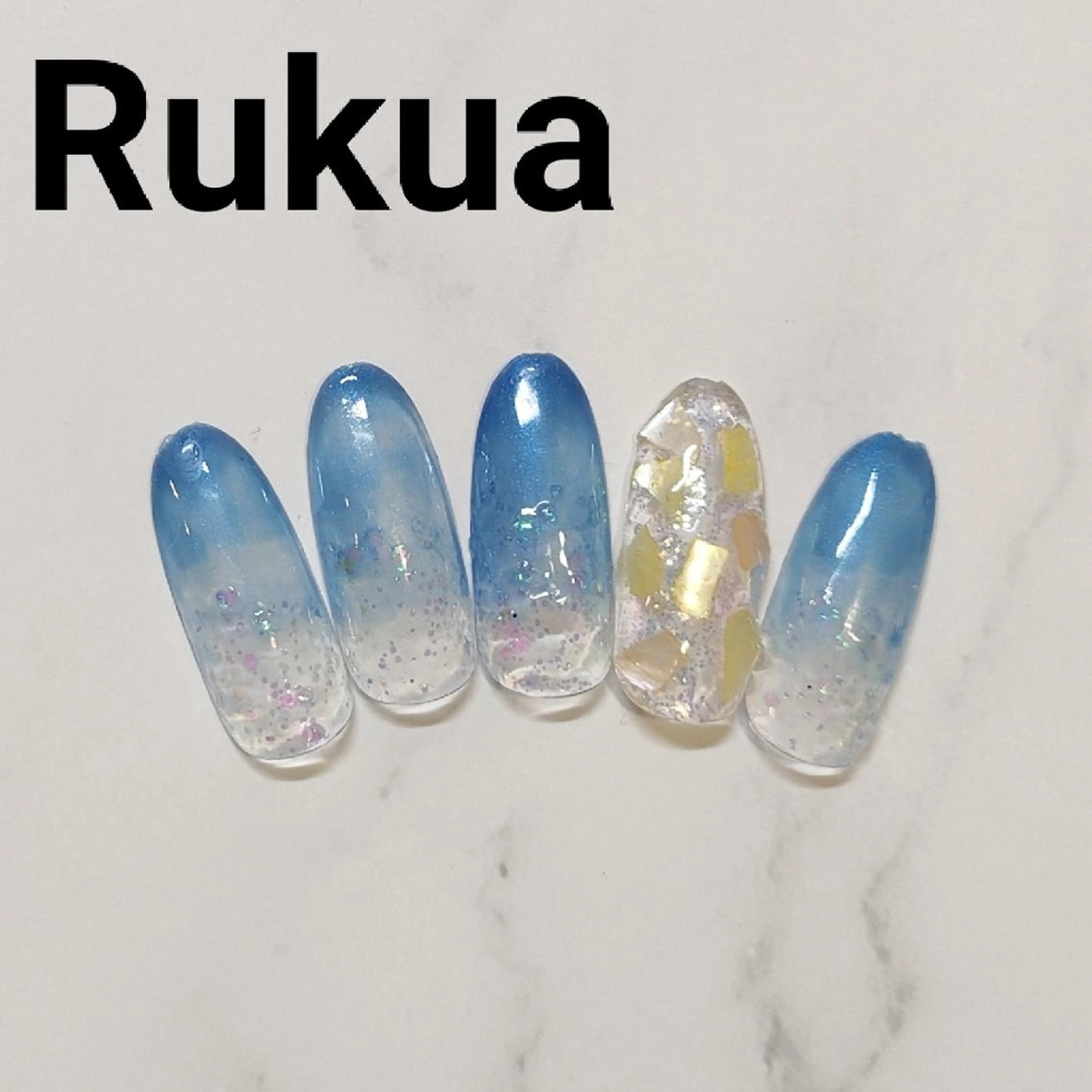 ネイル ハンドネイル 吉澤 友恵のネイルデザイン