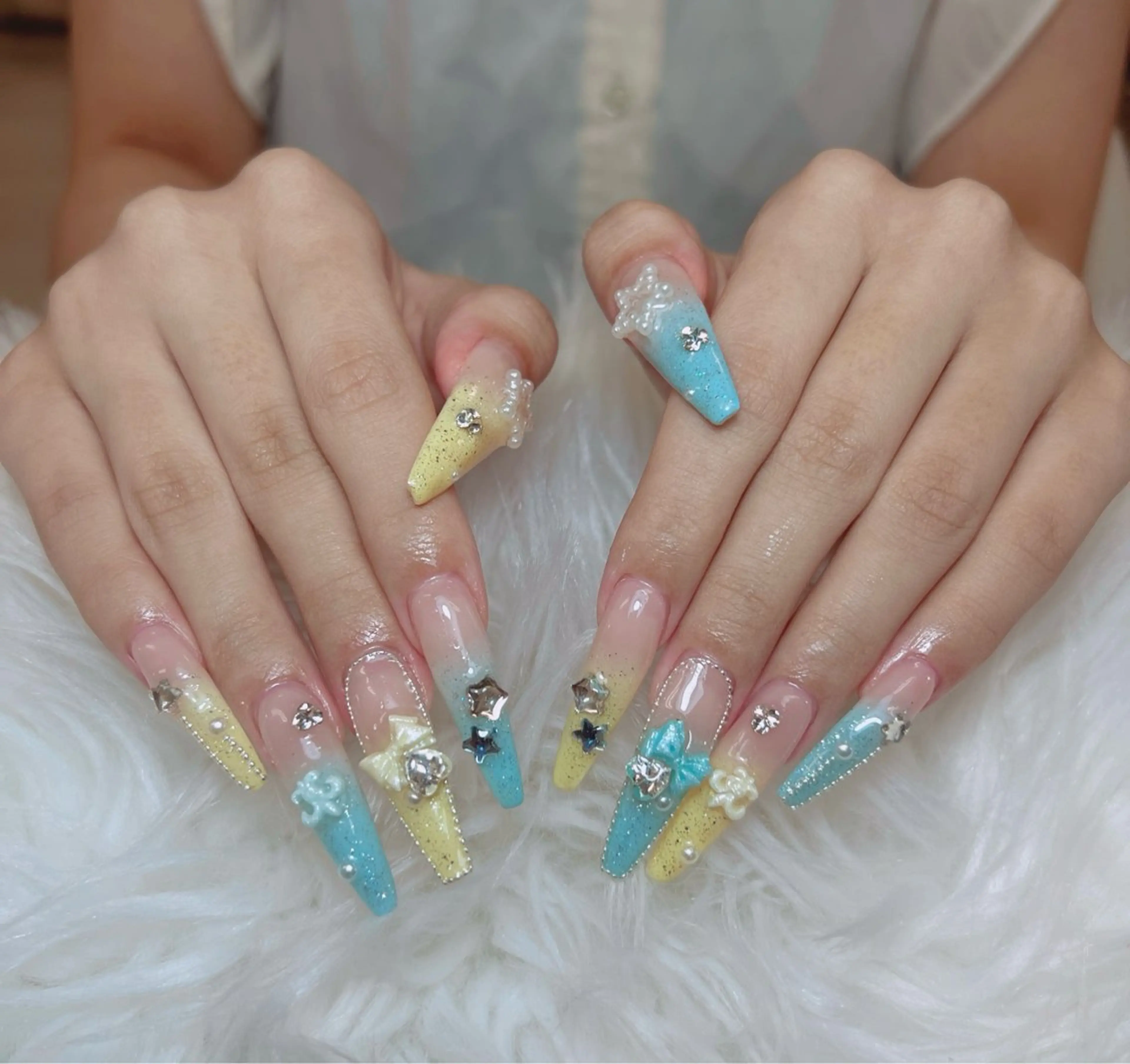 ネイル アートネイル オーロラネイル チークネイル 長さ出し フットネイル Noiranail_ studio川越西口のネイルデザイン