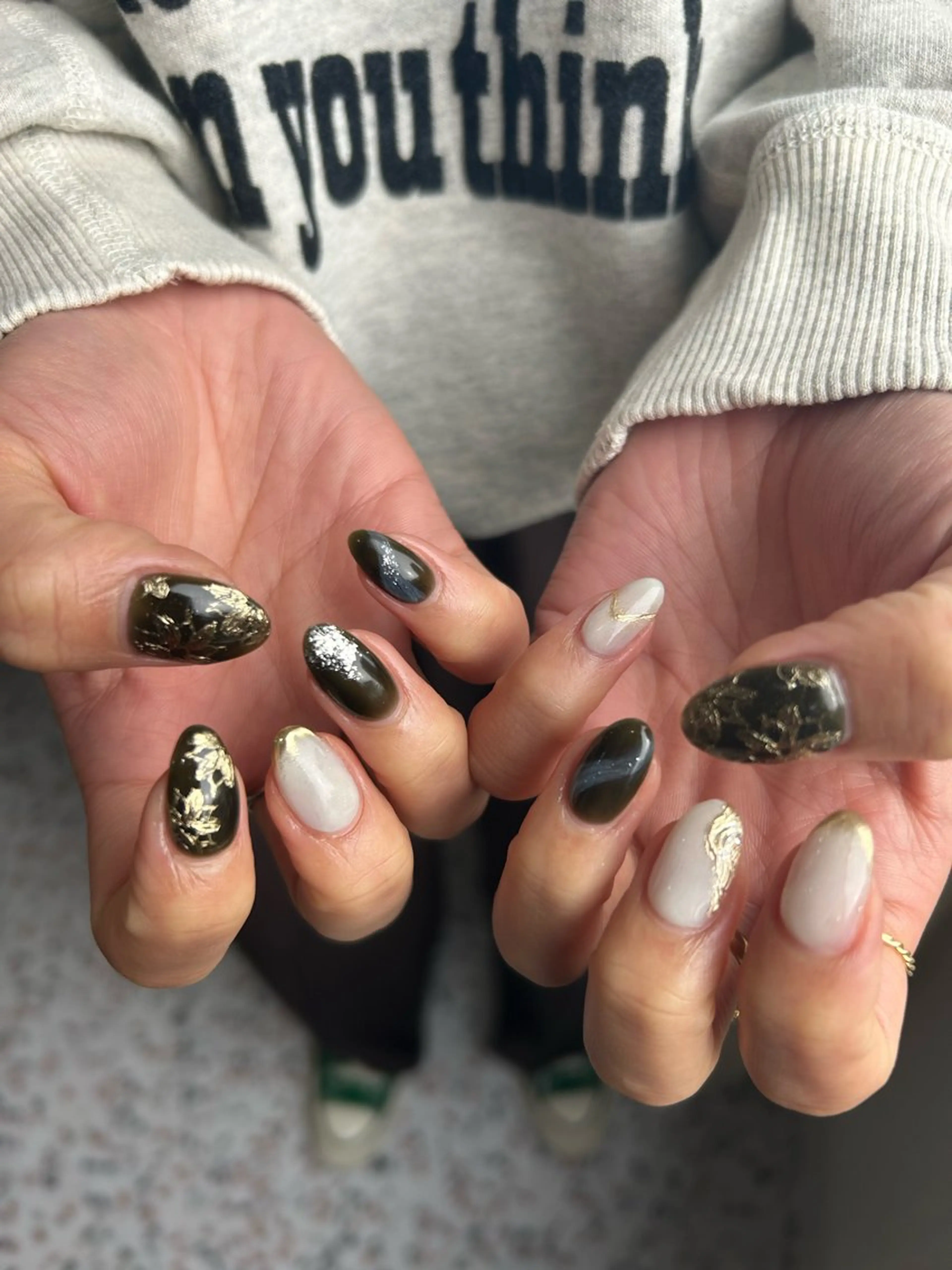 ネイル アートネイル 持ち込み ハンドネイル 小松 千冬snazzyのネイルデザイン