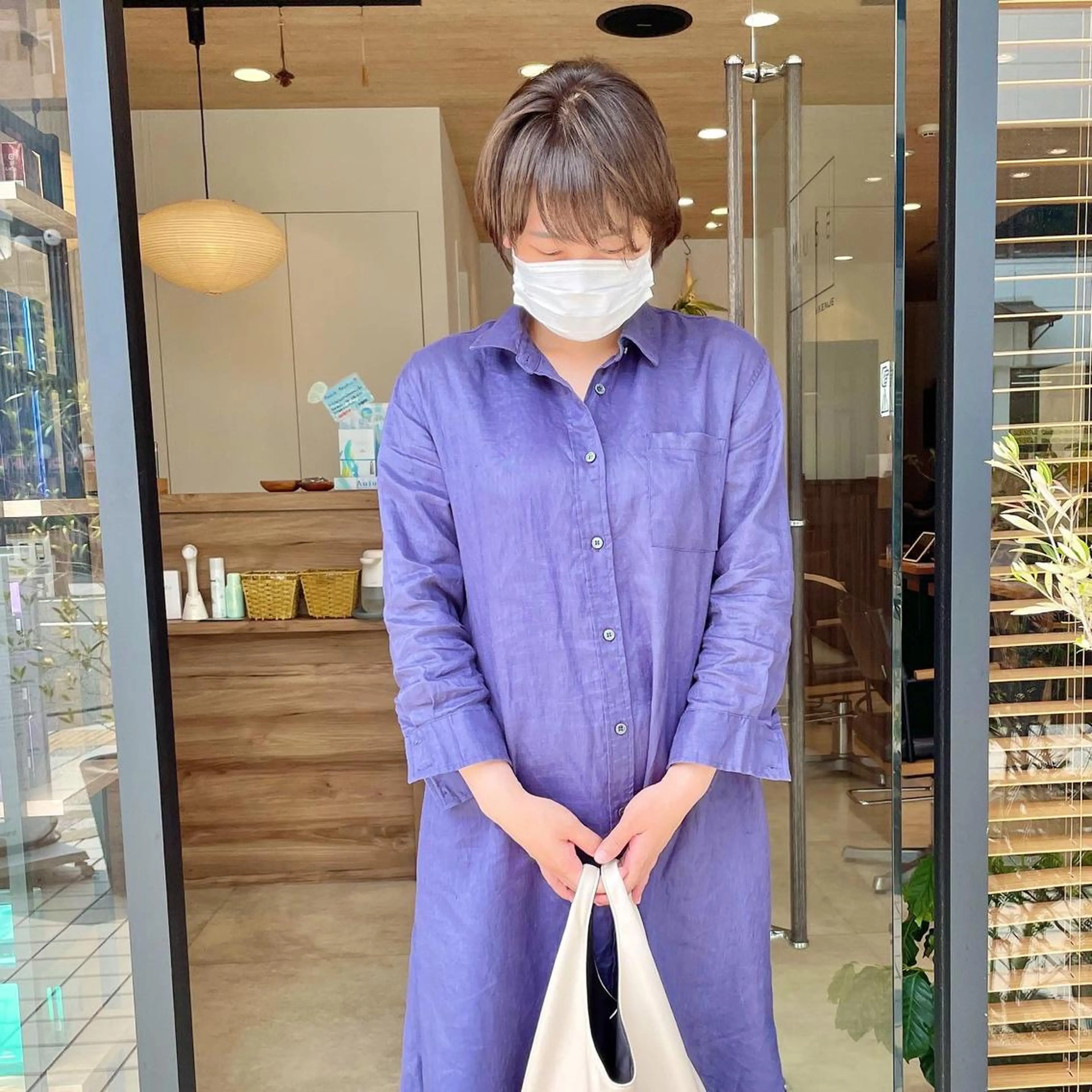 ショート カラー ショートボブ ブリーチ ボブ くびれヘア レイヤーカット カット ヘアカラー 似合わせ レイヤー須川のヘアスタイル