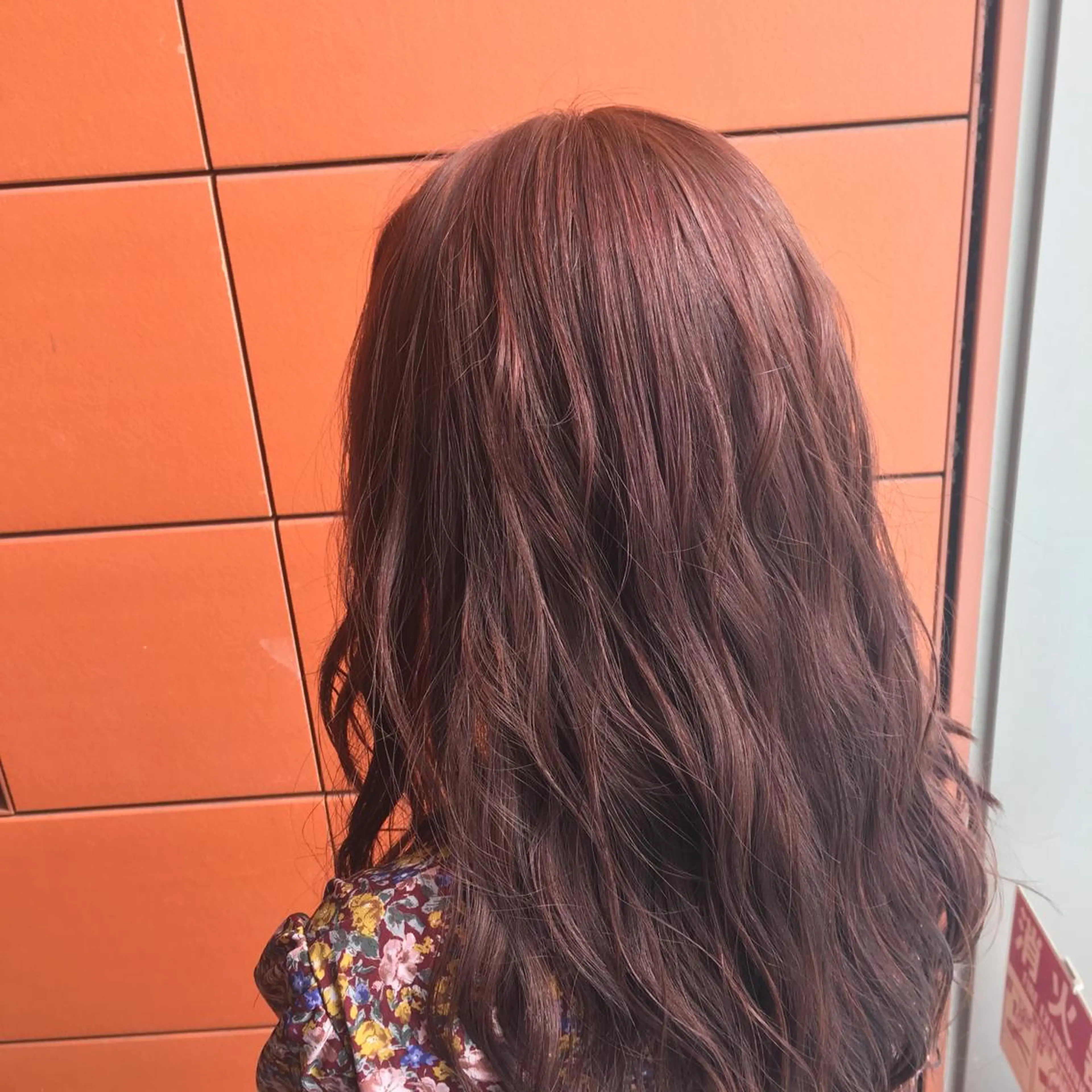 ロング カラー イルミナカラー ピンクカラー レッドカラー Minori【ミノリ】所属・井手 孔介のヘアスタイル