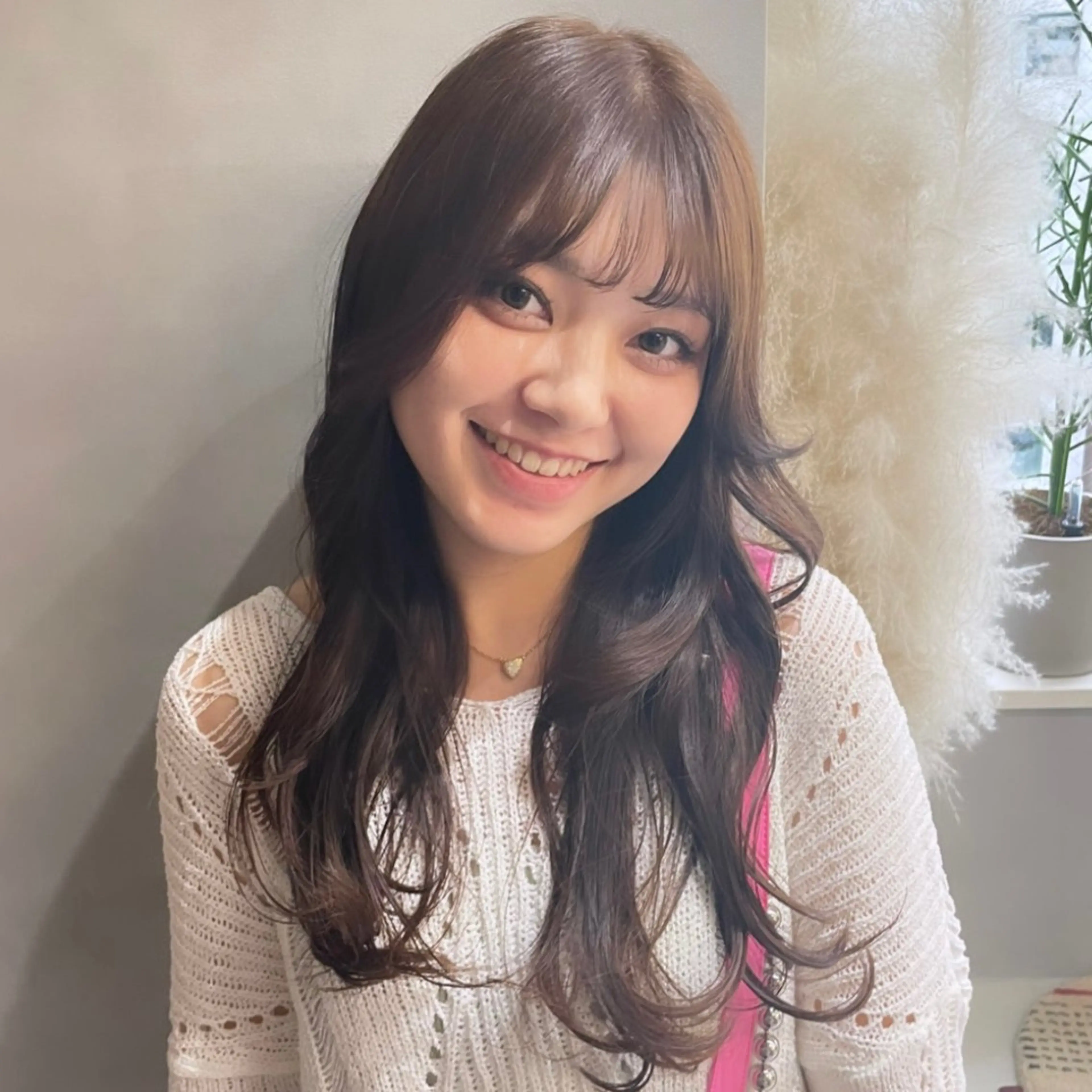 ロング カラー ベージュカラー ブリーチ ダブルカラー ブリーチなしカラー Rui/透明感カラー 暖色/レイヤーカットのヘアスタイル