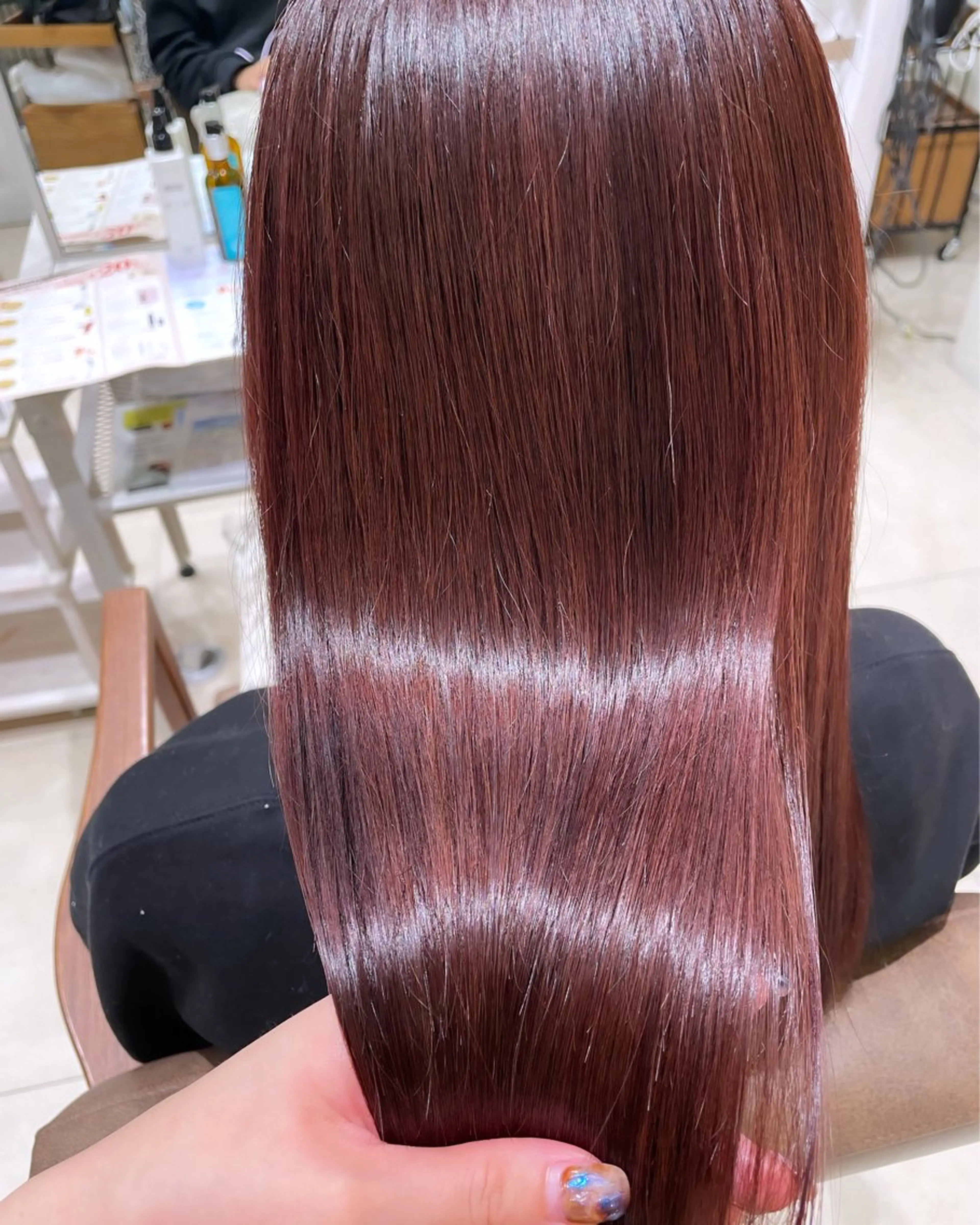 セミロング 艶カラー🩵中久保 舞優🩵のヘアスタイル