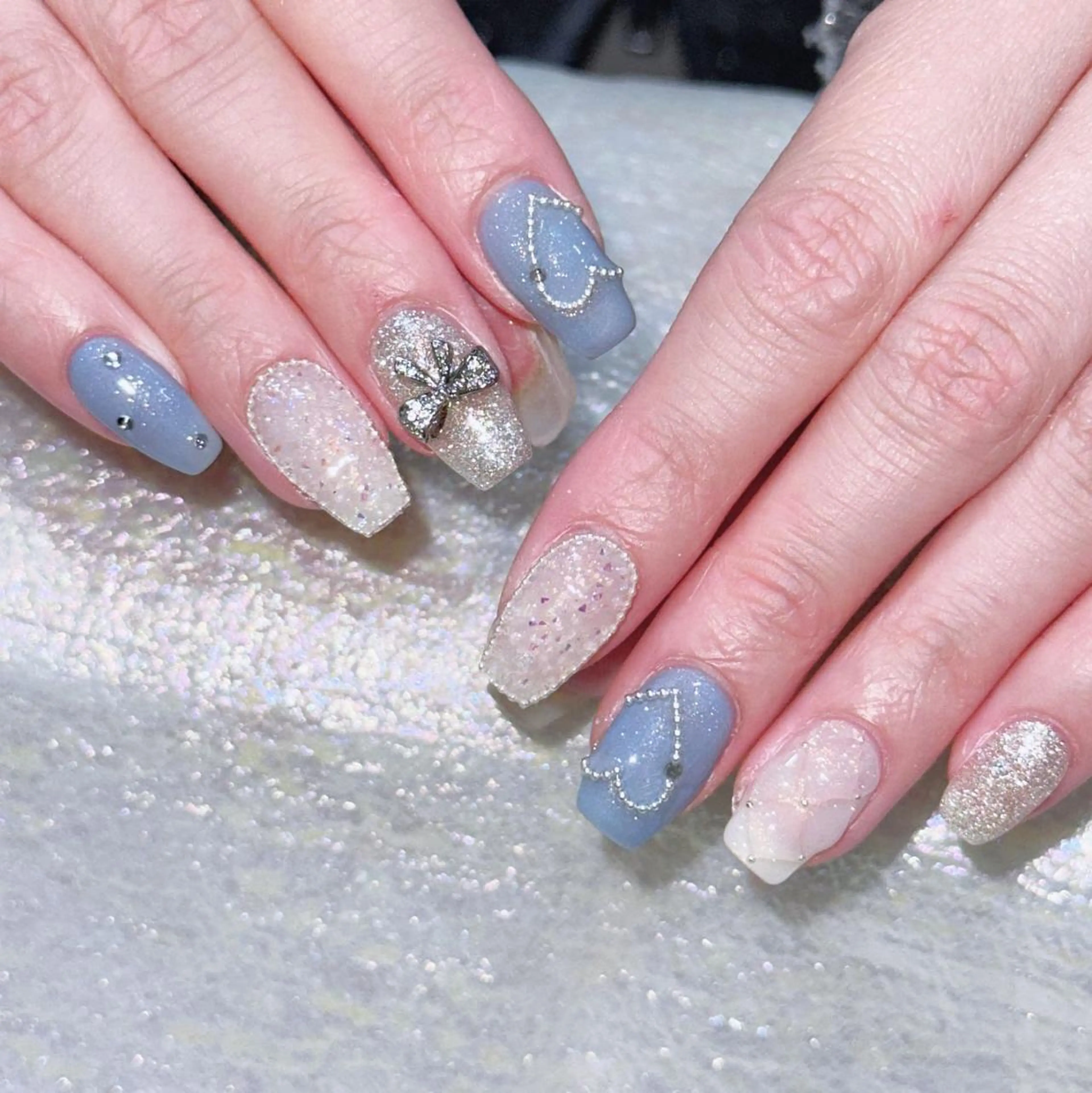 ネイル ハンドネイル Queens ひなのネイルデザイン