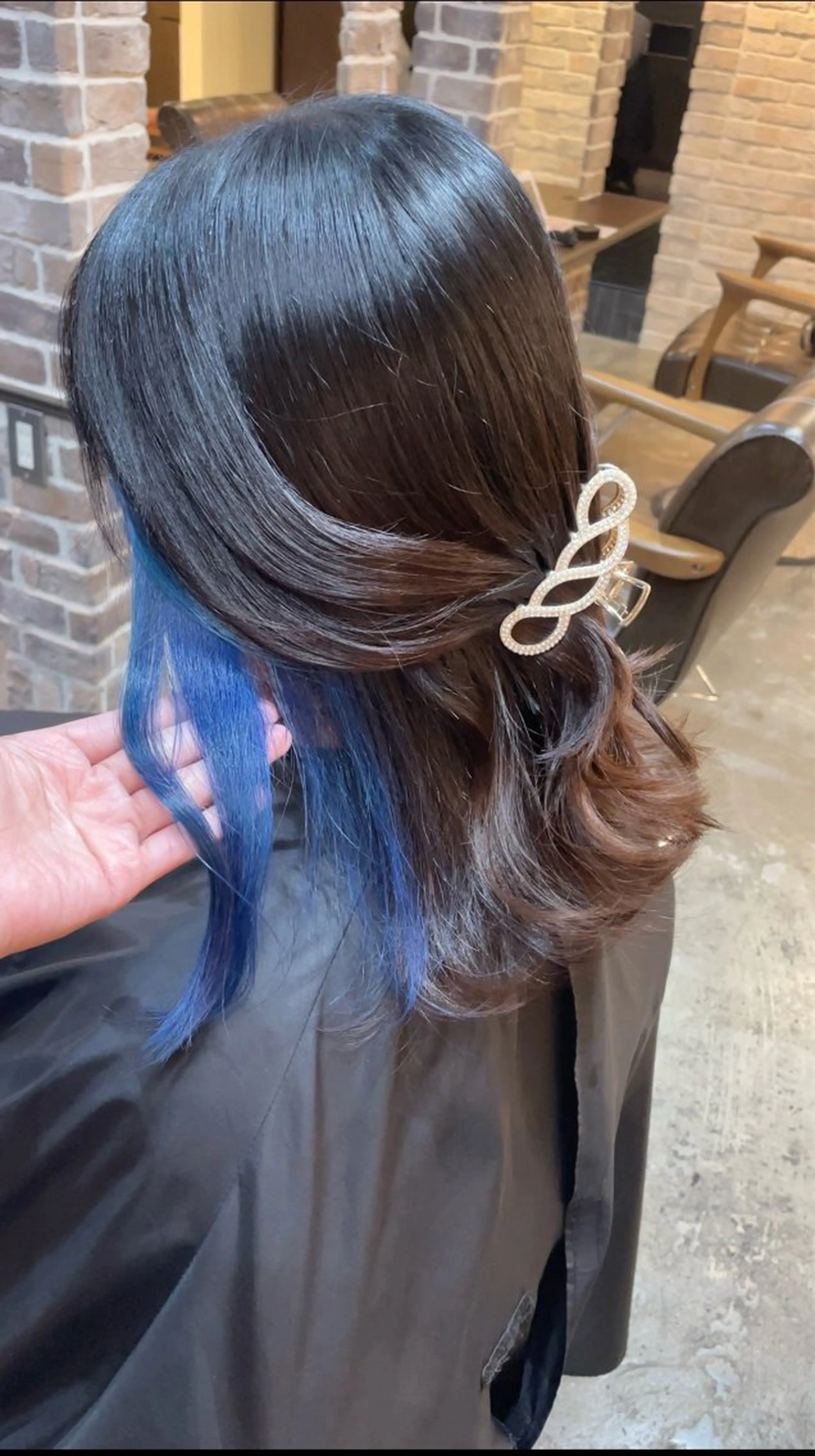 ミディアム カラー ブリーチ ブルーカラー ACROあべの店所属・艶カラー/インナー /グラデ/大西小百合のヘアスタイル