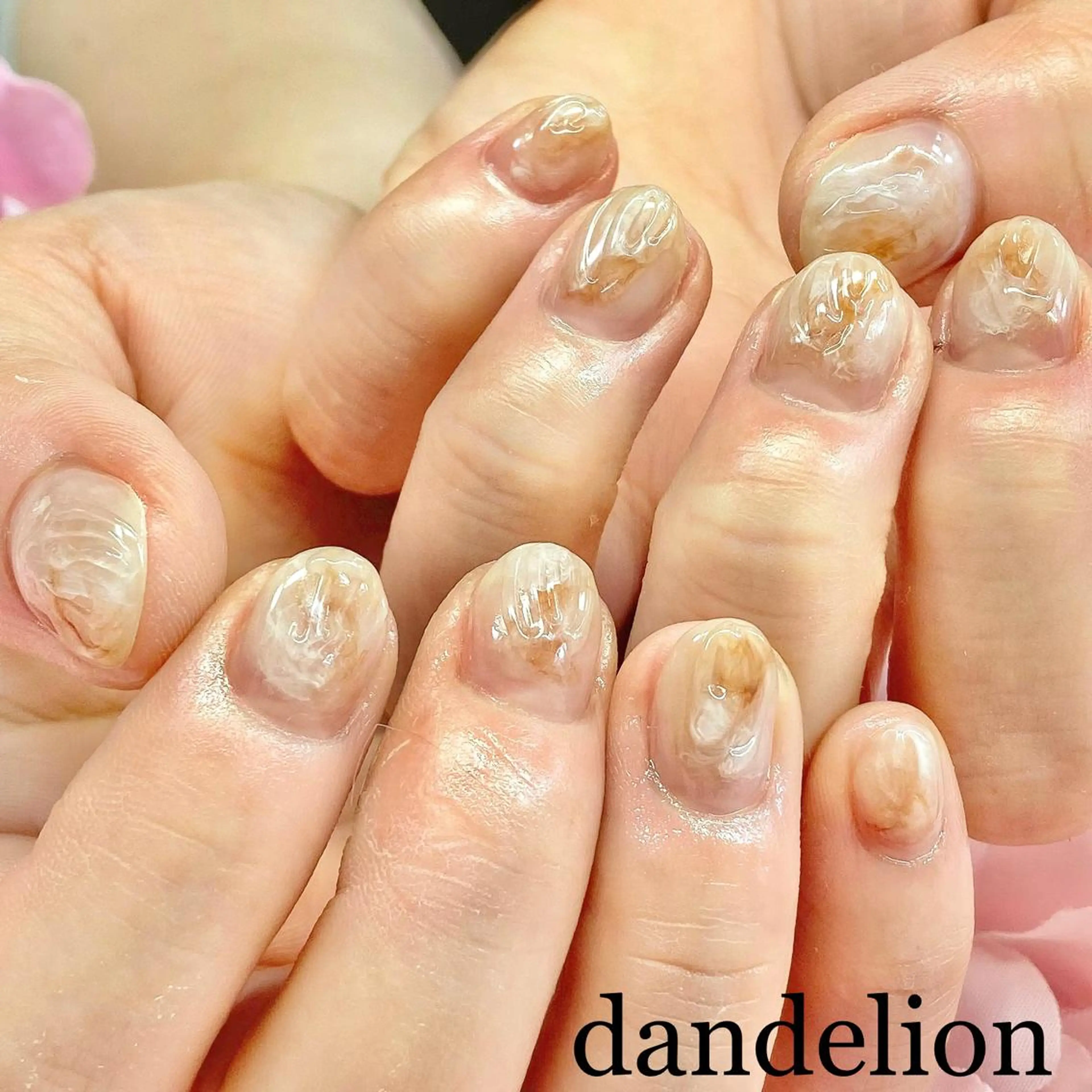 ネイル ハンドネイル ハンドケア dandelion ダンデライオンのネイルデザイン