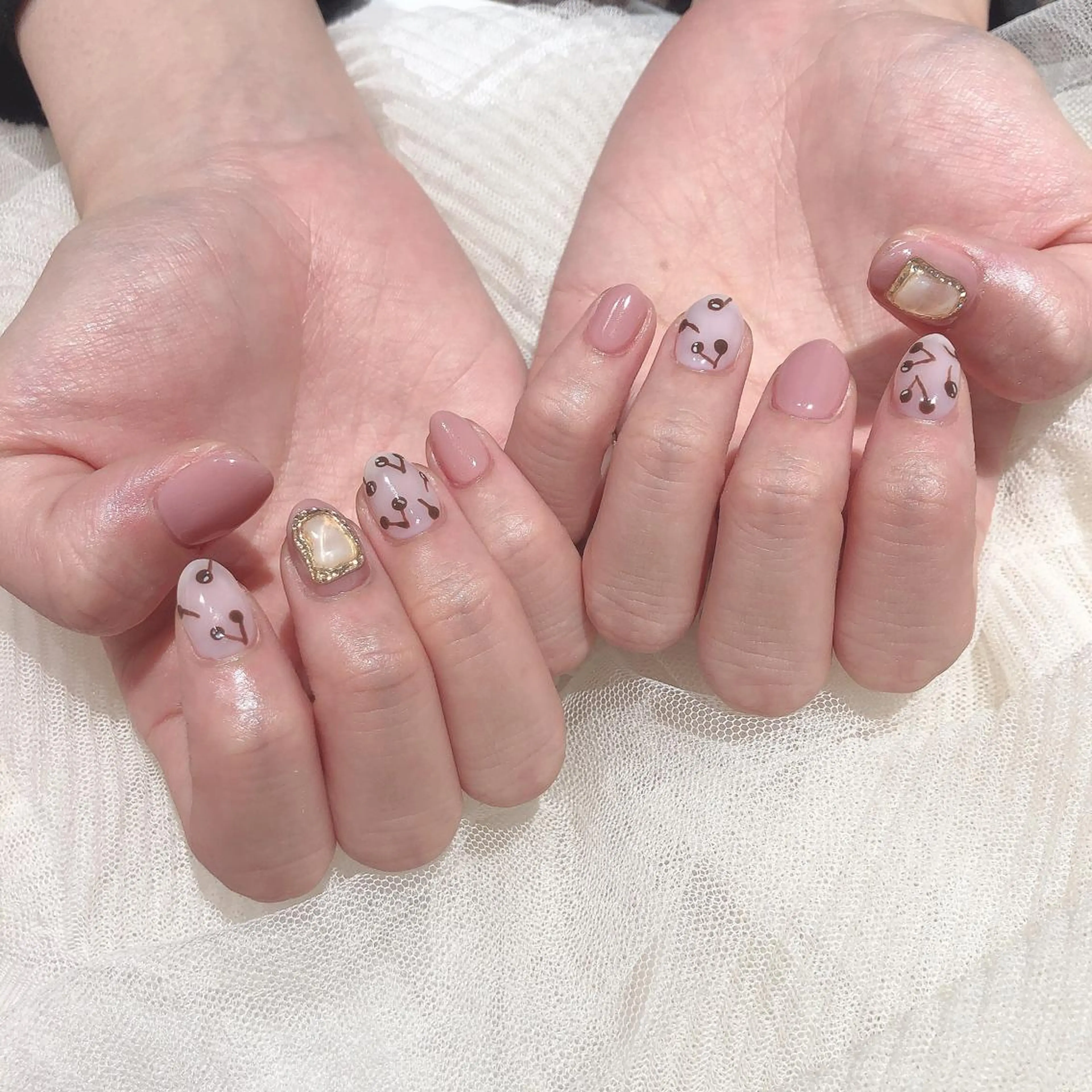 ネイル classic 新横浜所属・山田 暉のネイルデザイン