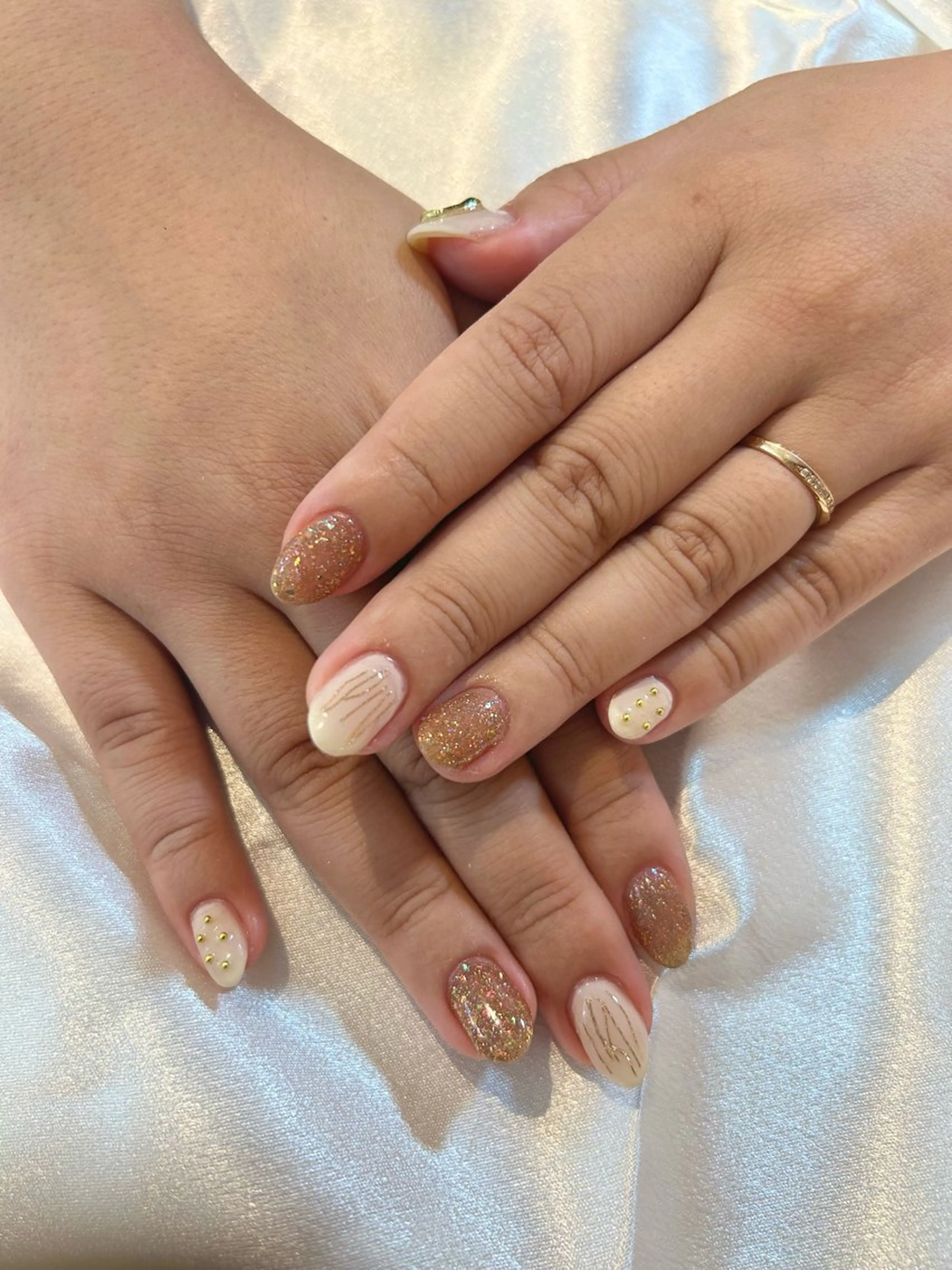 ネイル ゴールド シンプルネイル A. LIBRE.のネイルデザイン