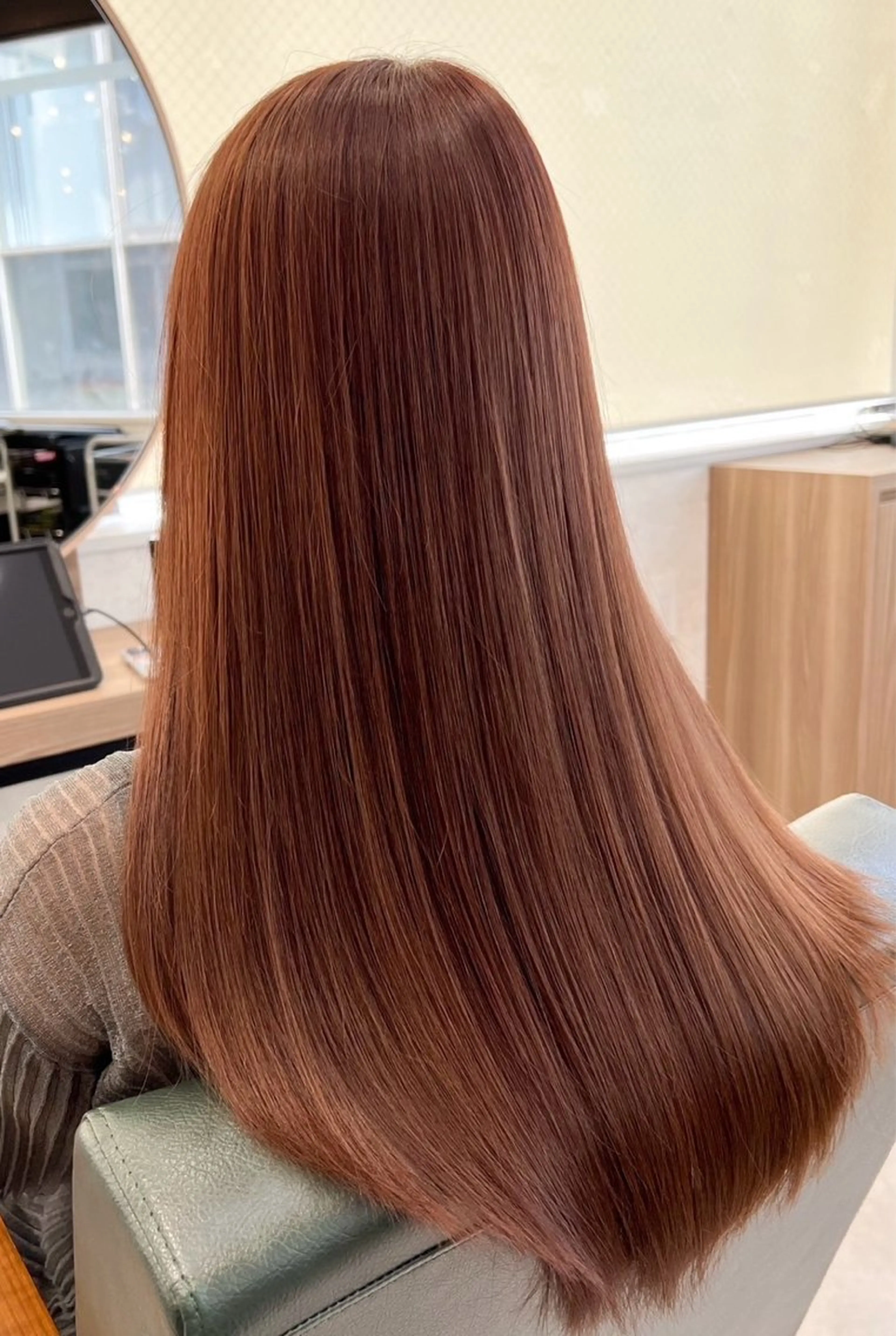 ロング カラー カット ヘアカラー トリートメント 髪質改善/美髪縮毛 ☘️大人ショートのヘアスタイル