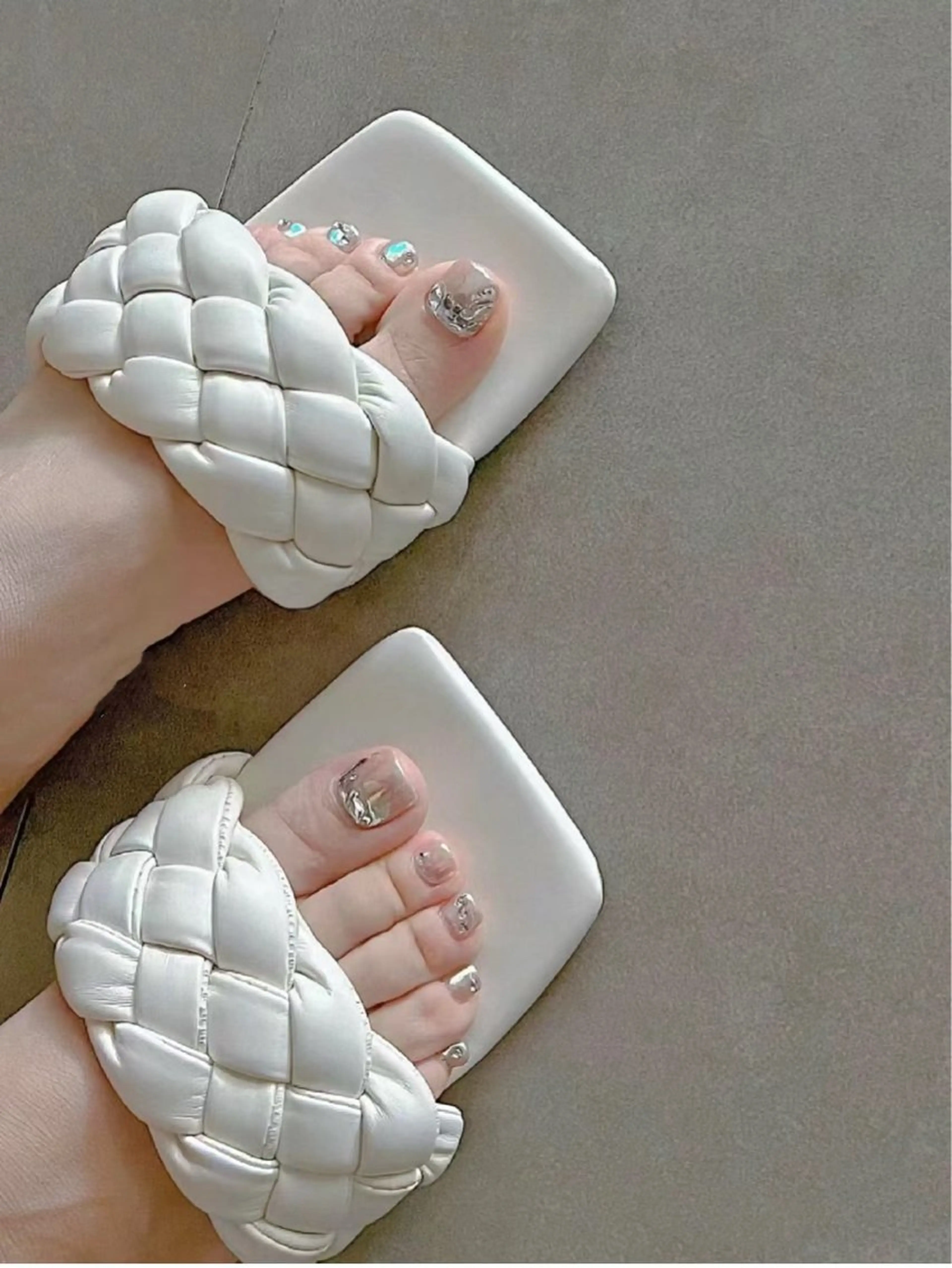 ネイル チークネイル 長さ出し フットネイル フレンチネイル ジェルネイル Niko 星星のネイルデザイン