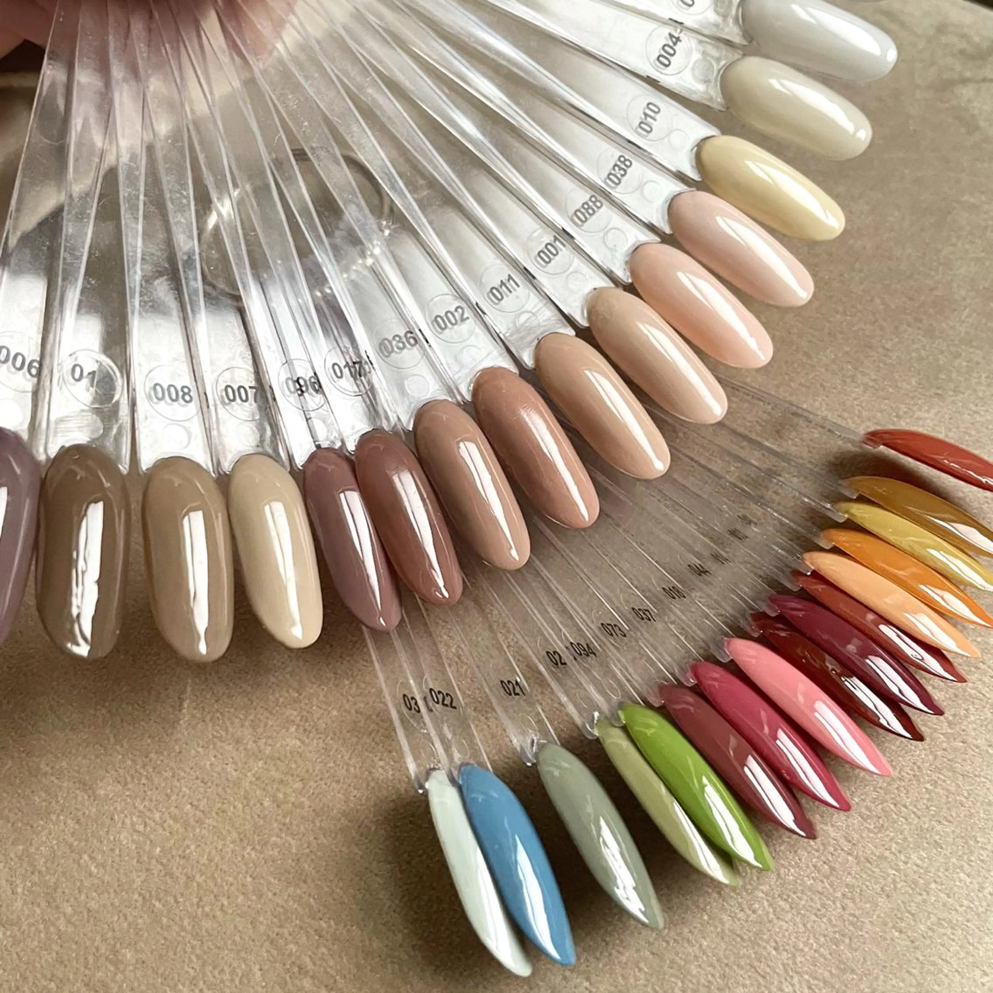 ネイル ハンドネイル nailroom enu.のネイルデザイン