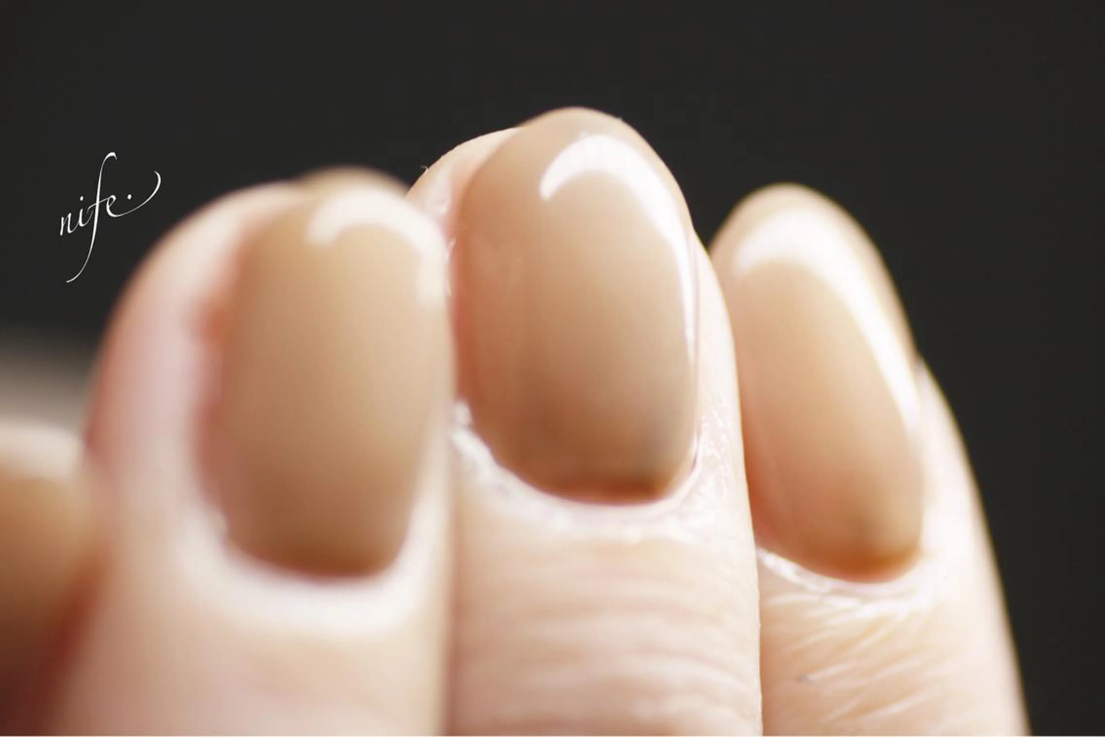 ネイル ジェルネイル ぷっくりネイル atelier nife.のネイルデザイン