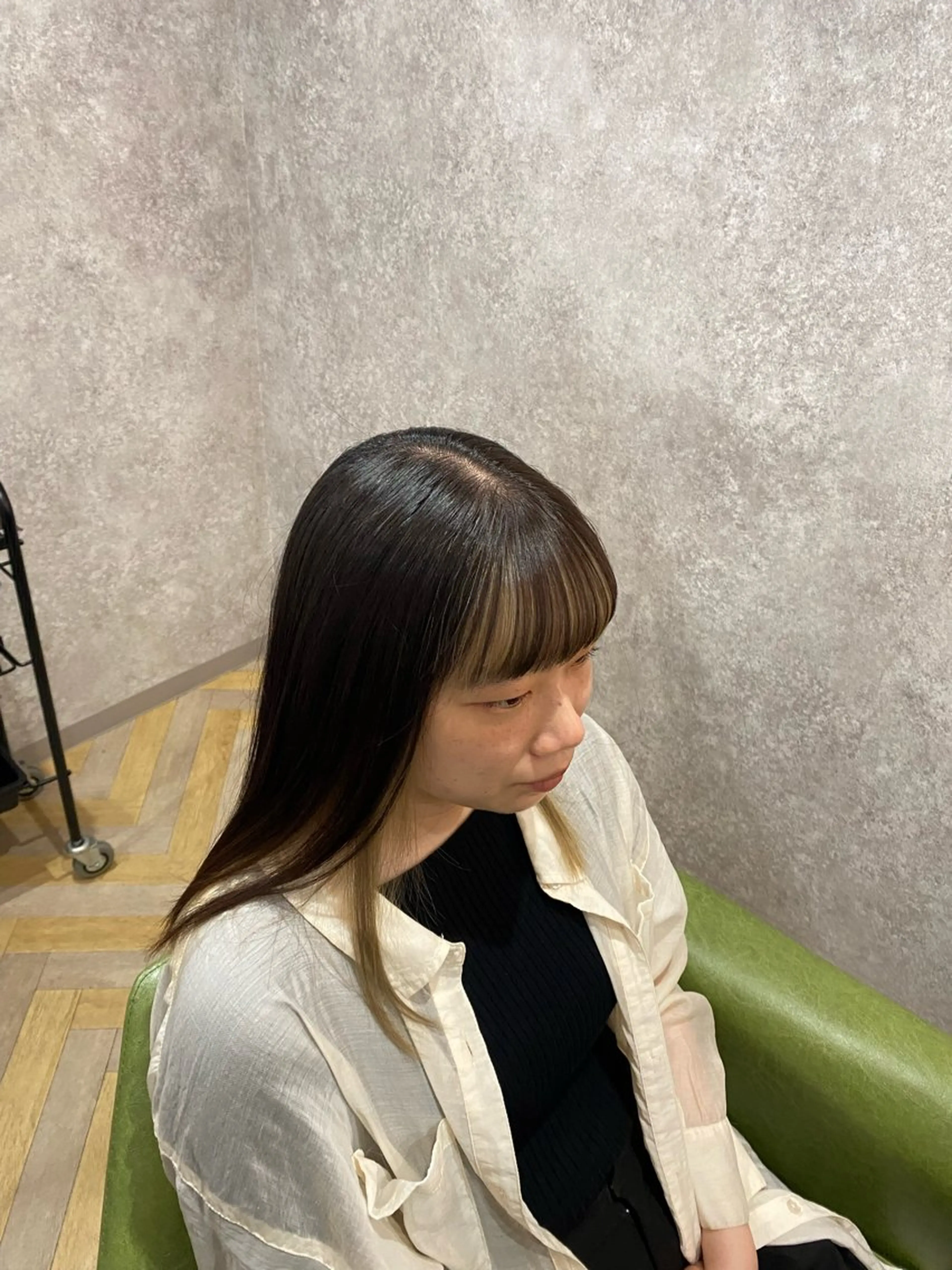 ミディアム ミストバング labimani所属・阪急箕面駅 ショートモデル募集のヘアスタイル