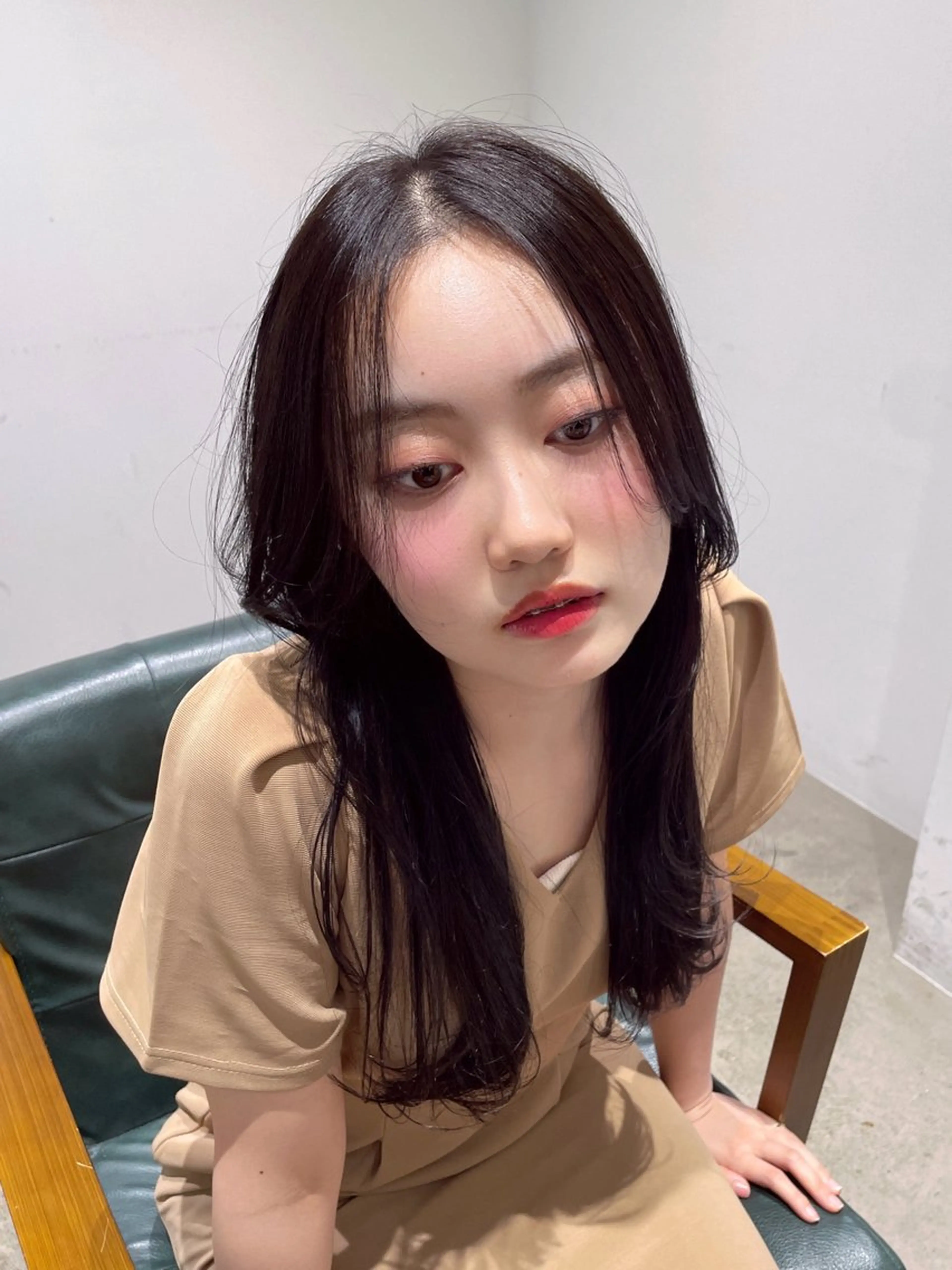 ロング カラー カットパーマモデル 山中 遥のヘアスタイル