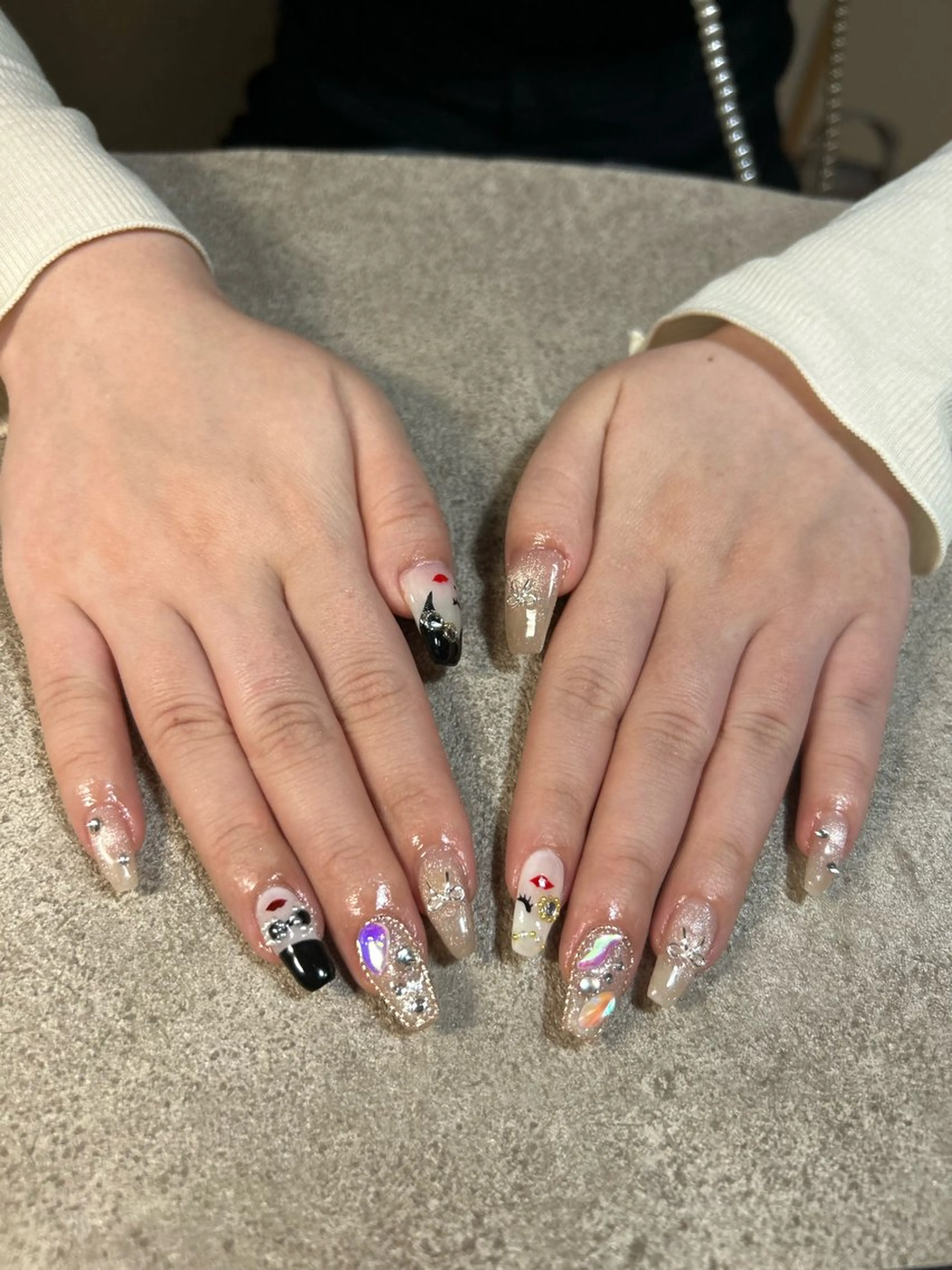 ネイル amunail所属・浦川 歩のネイルデザイン