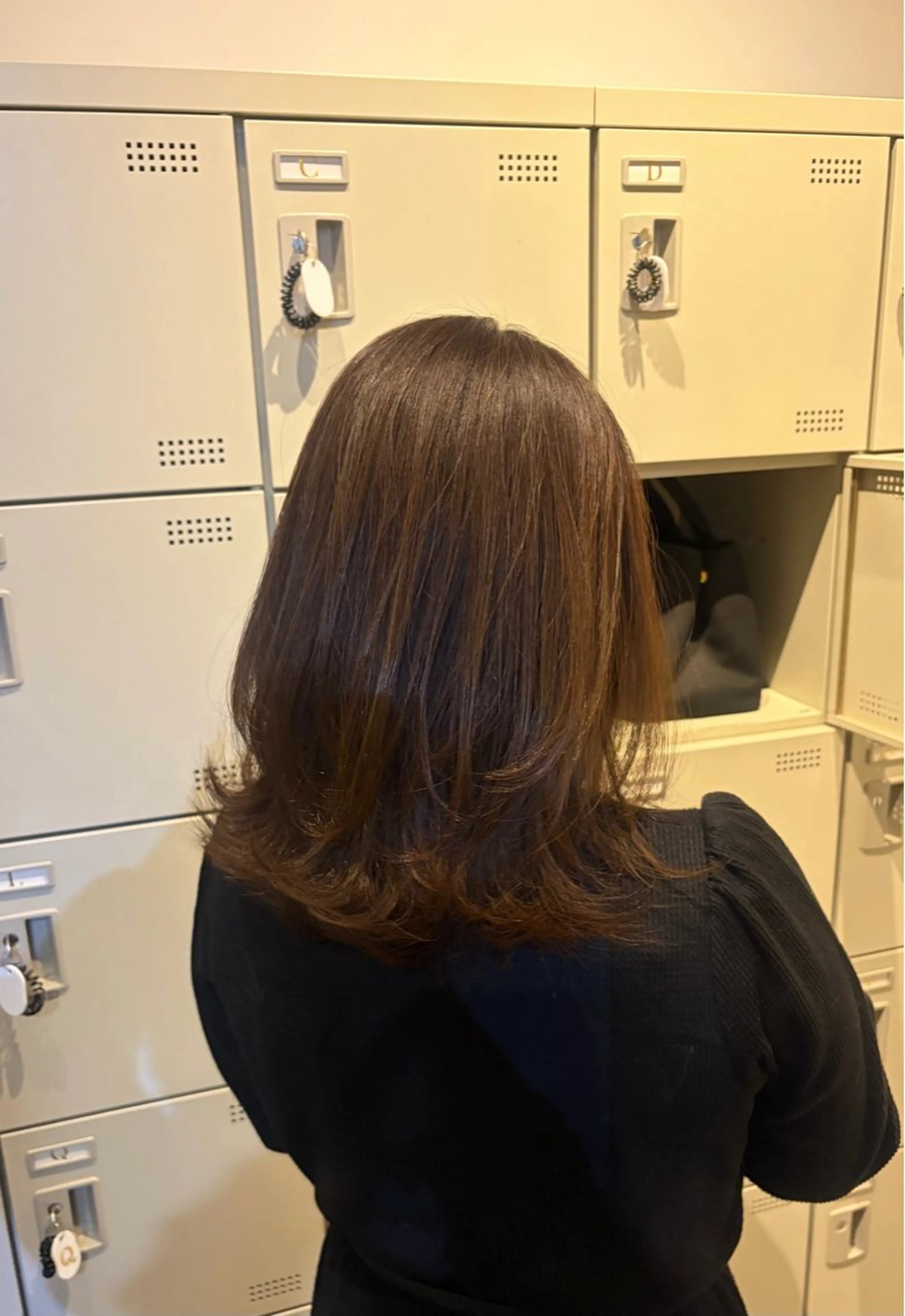 ミディアム カラー カット ヘアカラー lolonois / HINA⠀のヘアスタイル