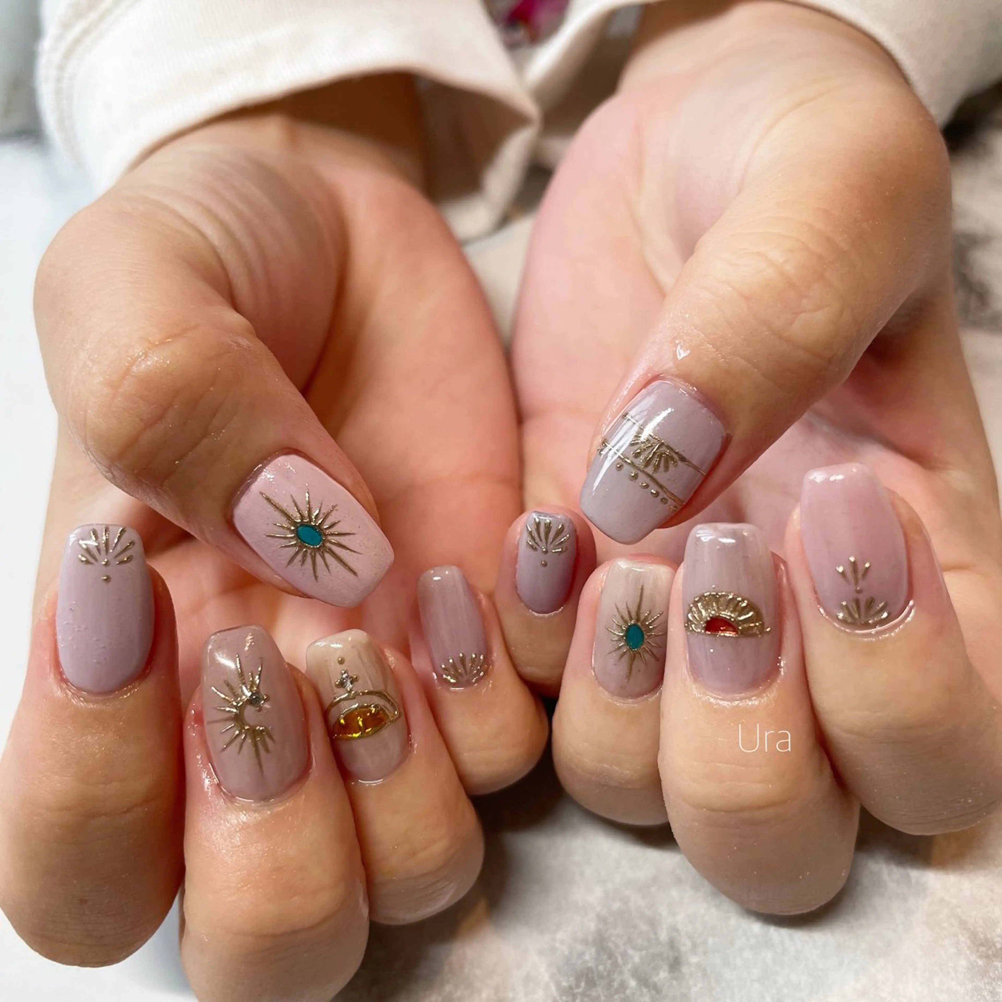 ネイル UrakoNail 《nail》のネイルデザイン