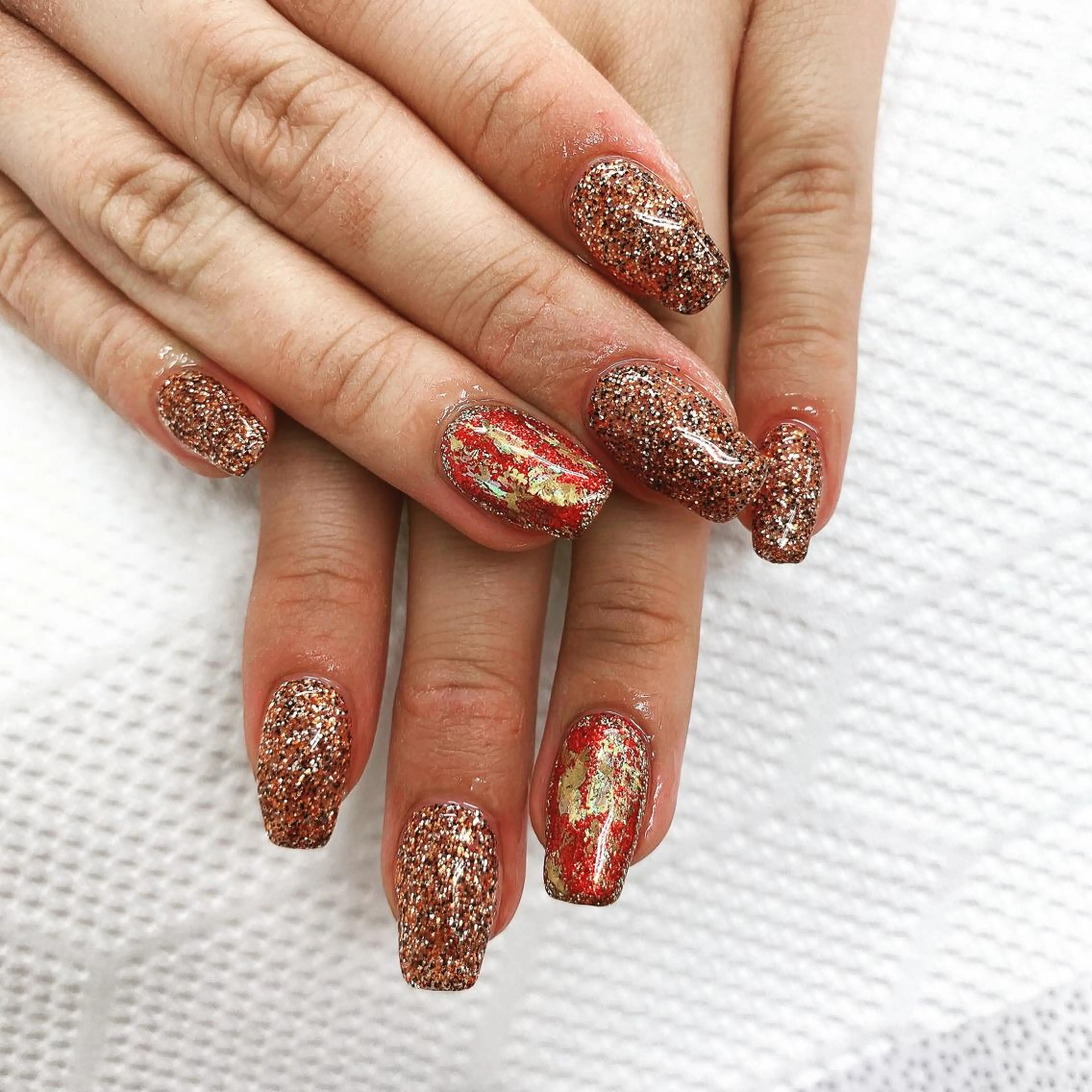 ネイル ラメ(グリッター) N._._.claw[エヌクロー]所属・N._._. clawのネイルデザイン