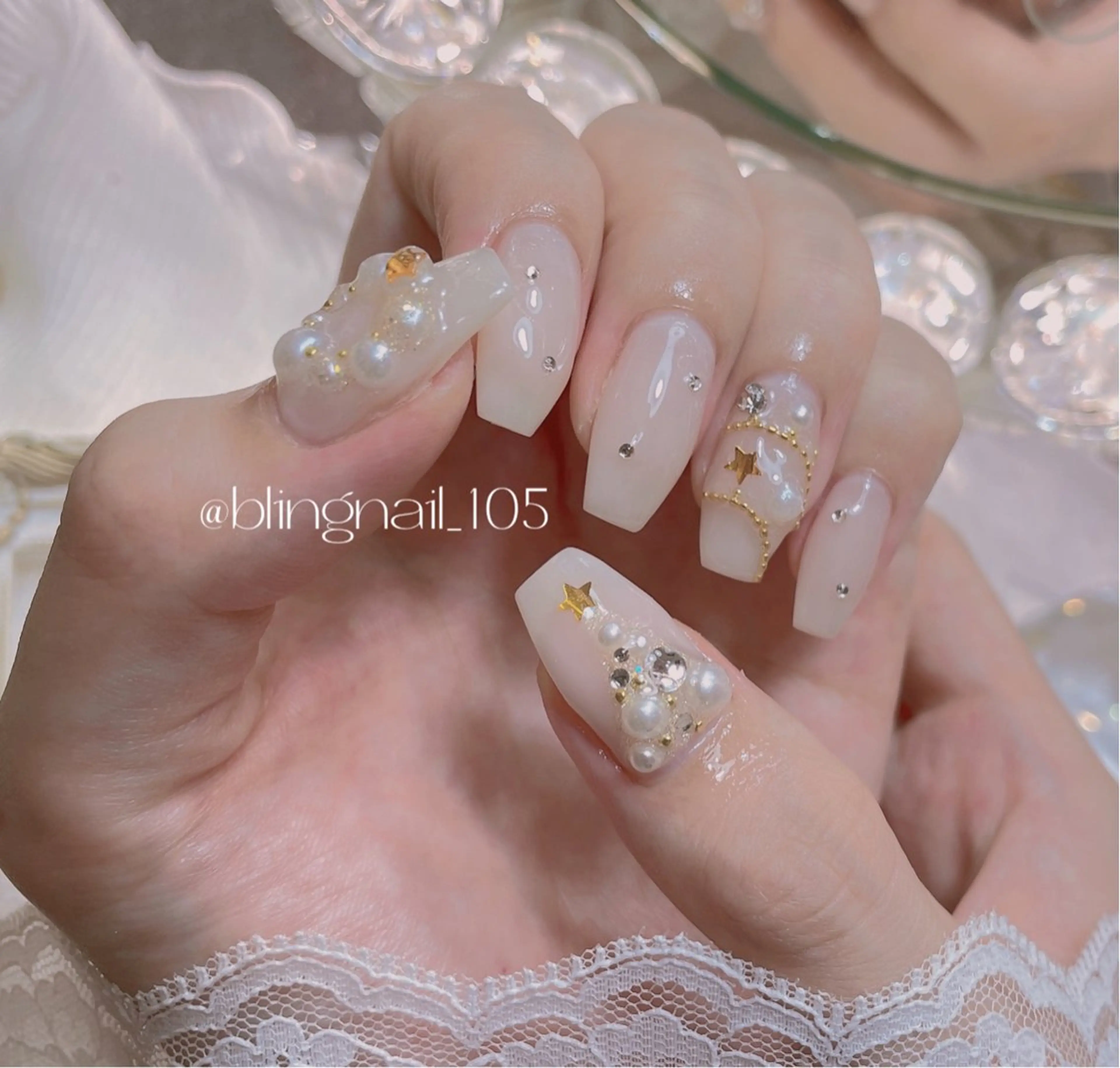 ネイル 23時まで❤︎韓国、 ワンホンネイルのネイルデザイン