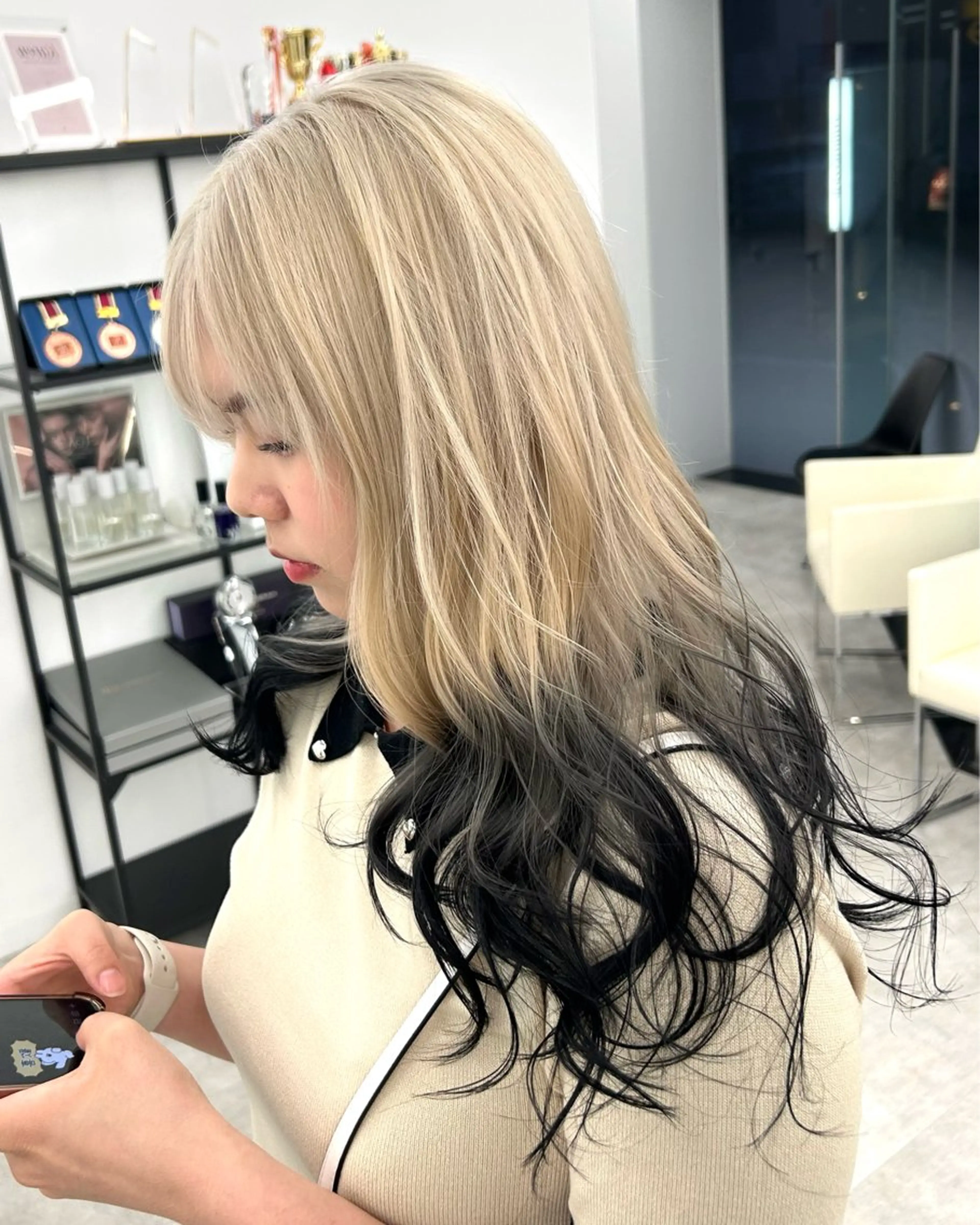 セミロング カラー ブロンド ホワイトブロンド ヘアカラー トリートメント 透明感ハイトーン特化 /ケアブリーチ/莉駒のヘアスタイル