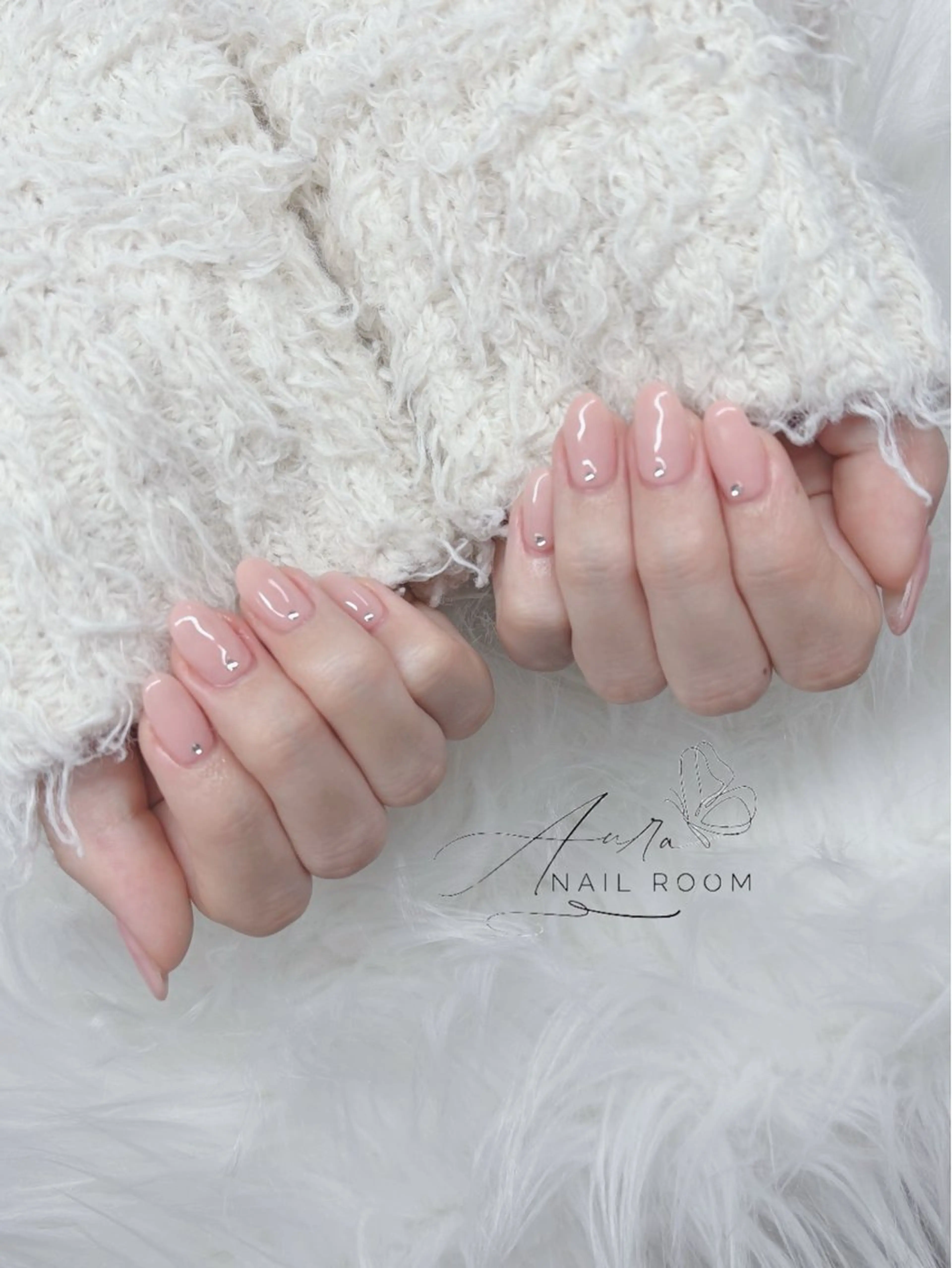 ネイル オフィスネイル シンプルネイル Aura nail room所属・Aura Nail Roomのネイルデザイン
