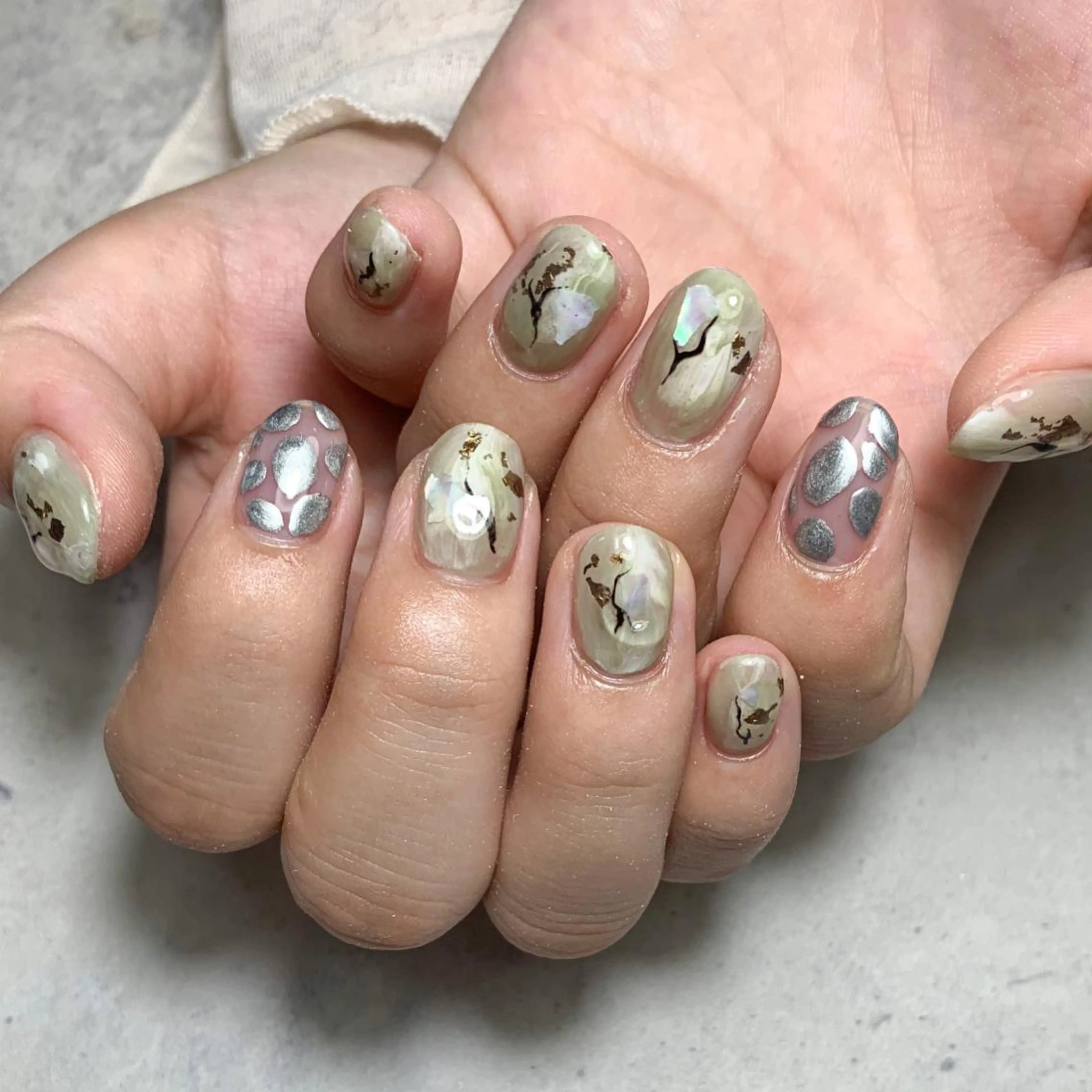 ネイル atelier　FIORITURA所属・FIORITURA aiのネイルデザイン