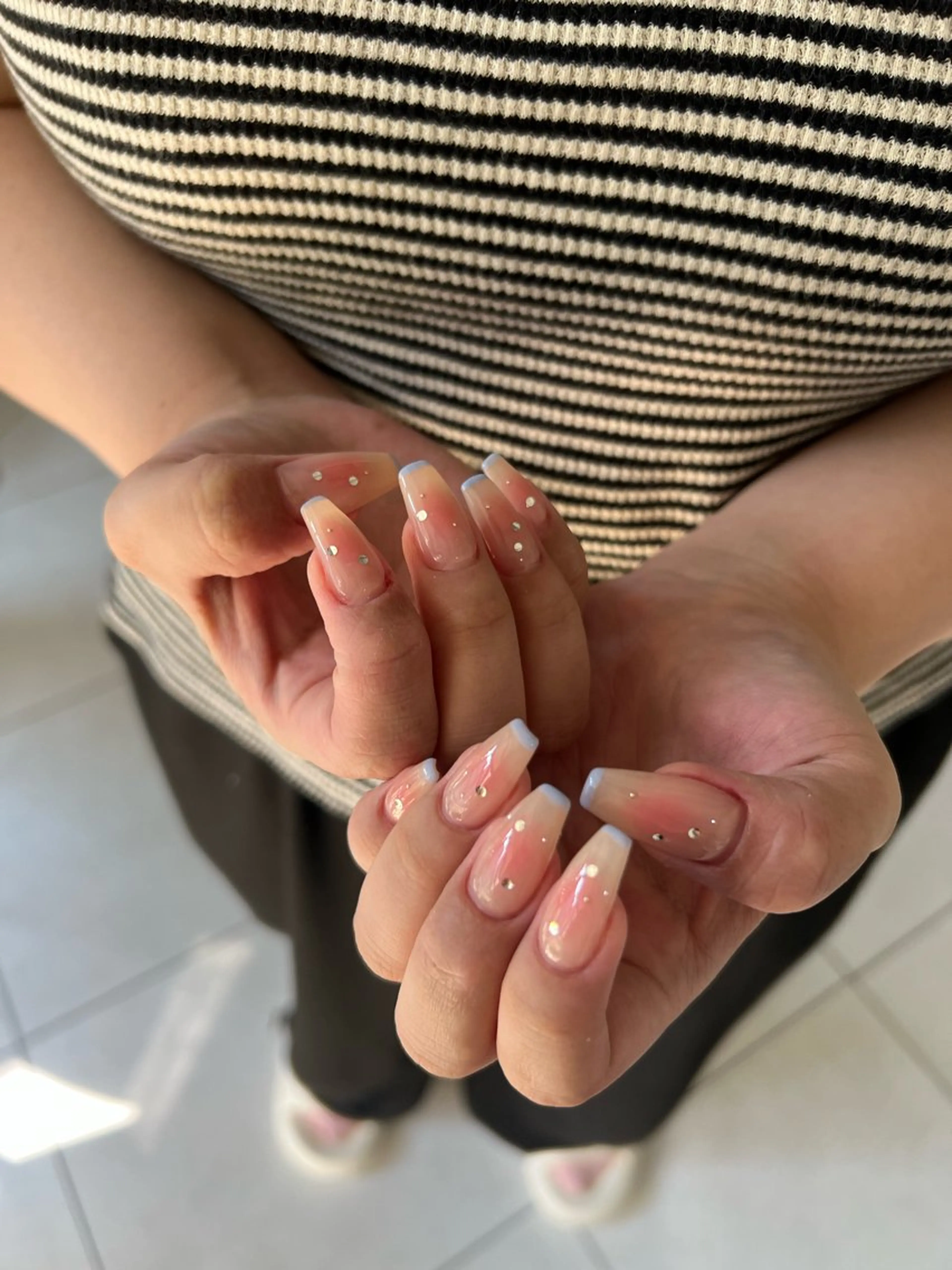 ネイル チークネイル 持ち込み ハンドネイル ハンドケア Charme. NOBUKOのネイルデザイン