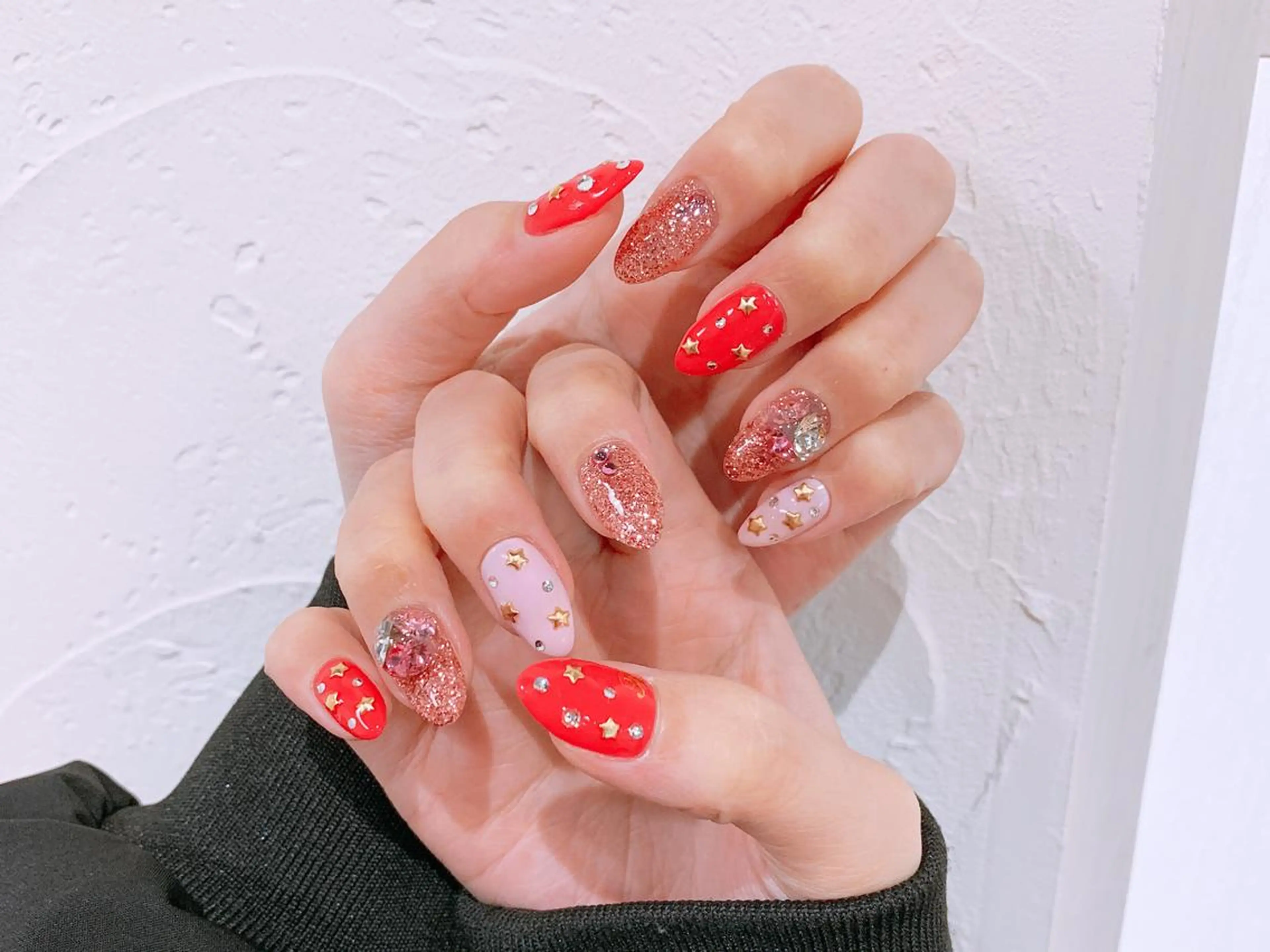 ネイル 持ち込み THECOLORS所属・近貞 莉奈のネイルデザイン