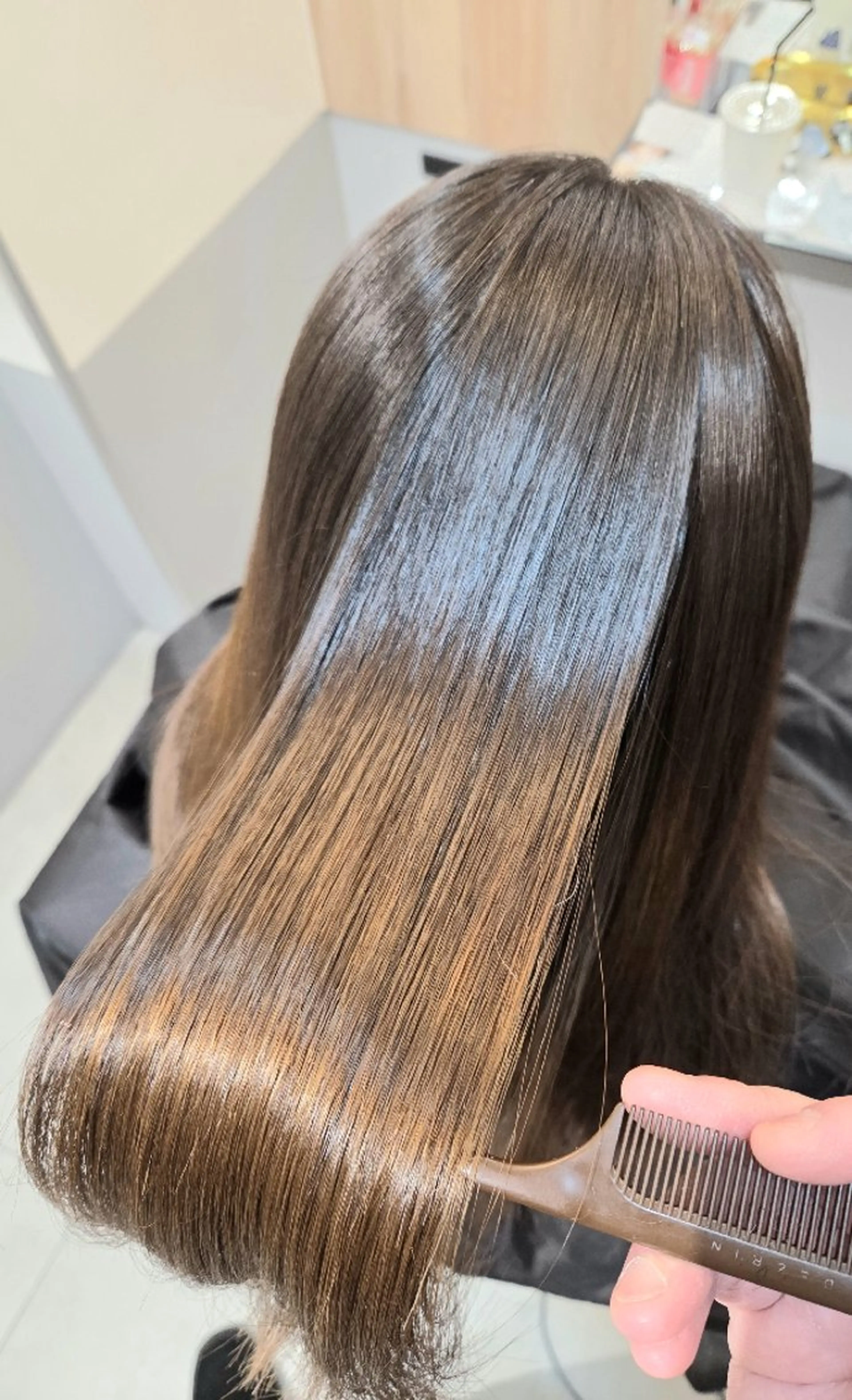 ロング 髪質改善 縮毛矯正 カット 縮毛矯正 ioe三宮☀️ 髪質改善　梅澤健之のヘアスタイル