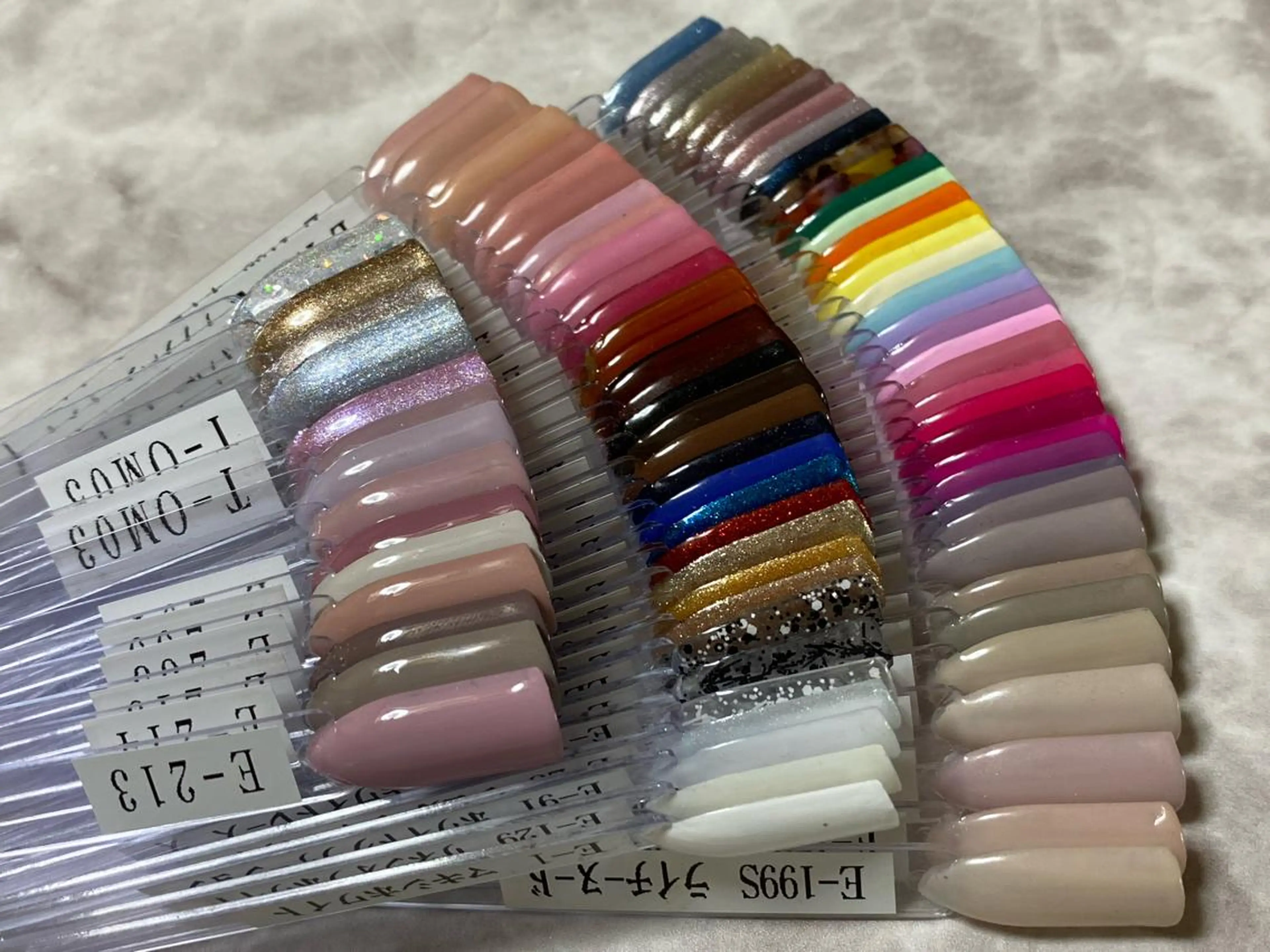 ネイル 内村 涼子のネイルデザイン