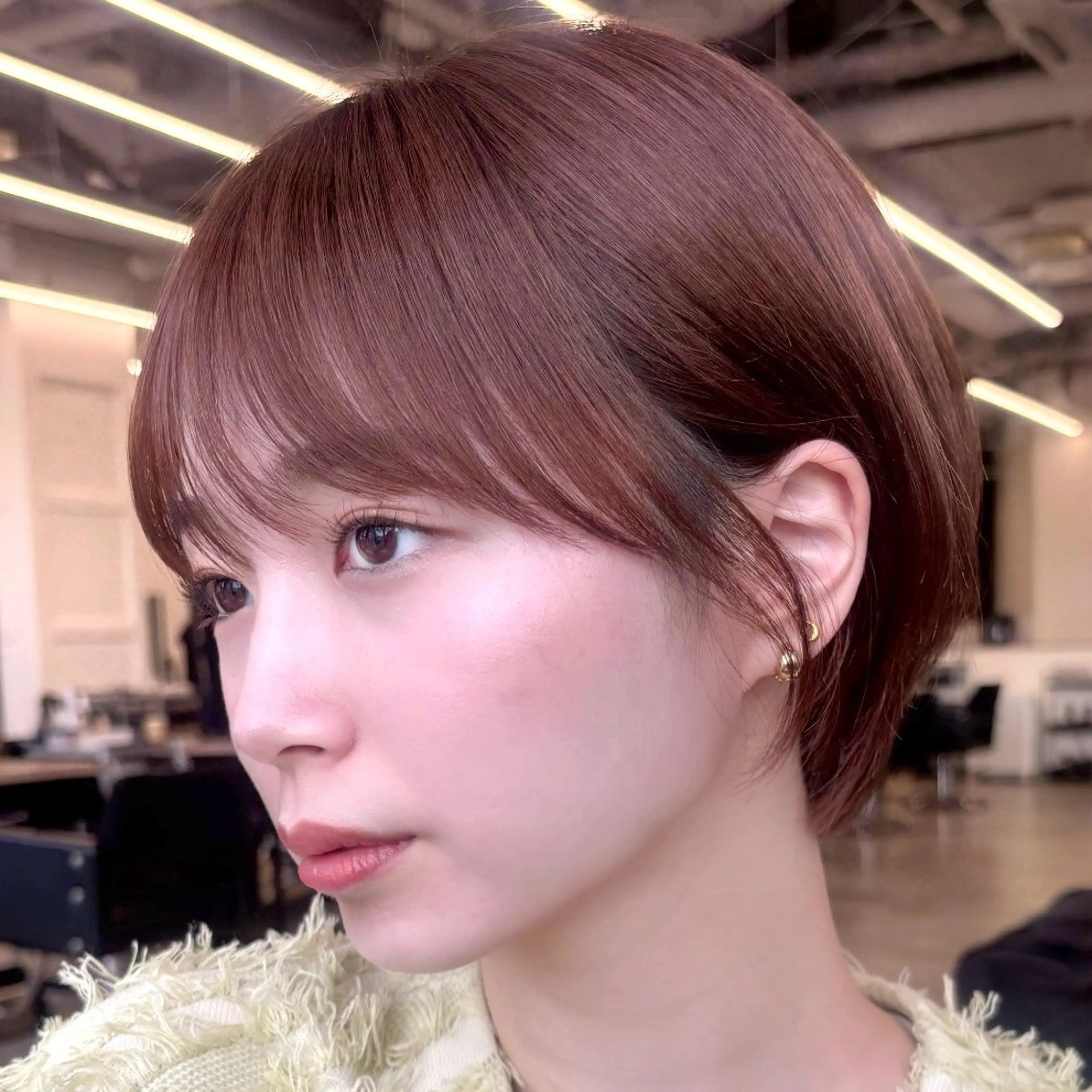 ショート カラー ベージュカラー カット ヘアカラー トリートメント 顔まわり/レイヤー/ 透明感/まいな🥨のヘアスタイル