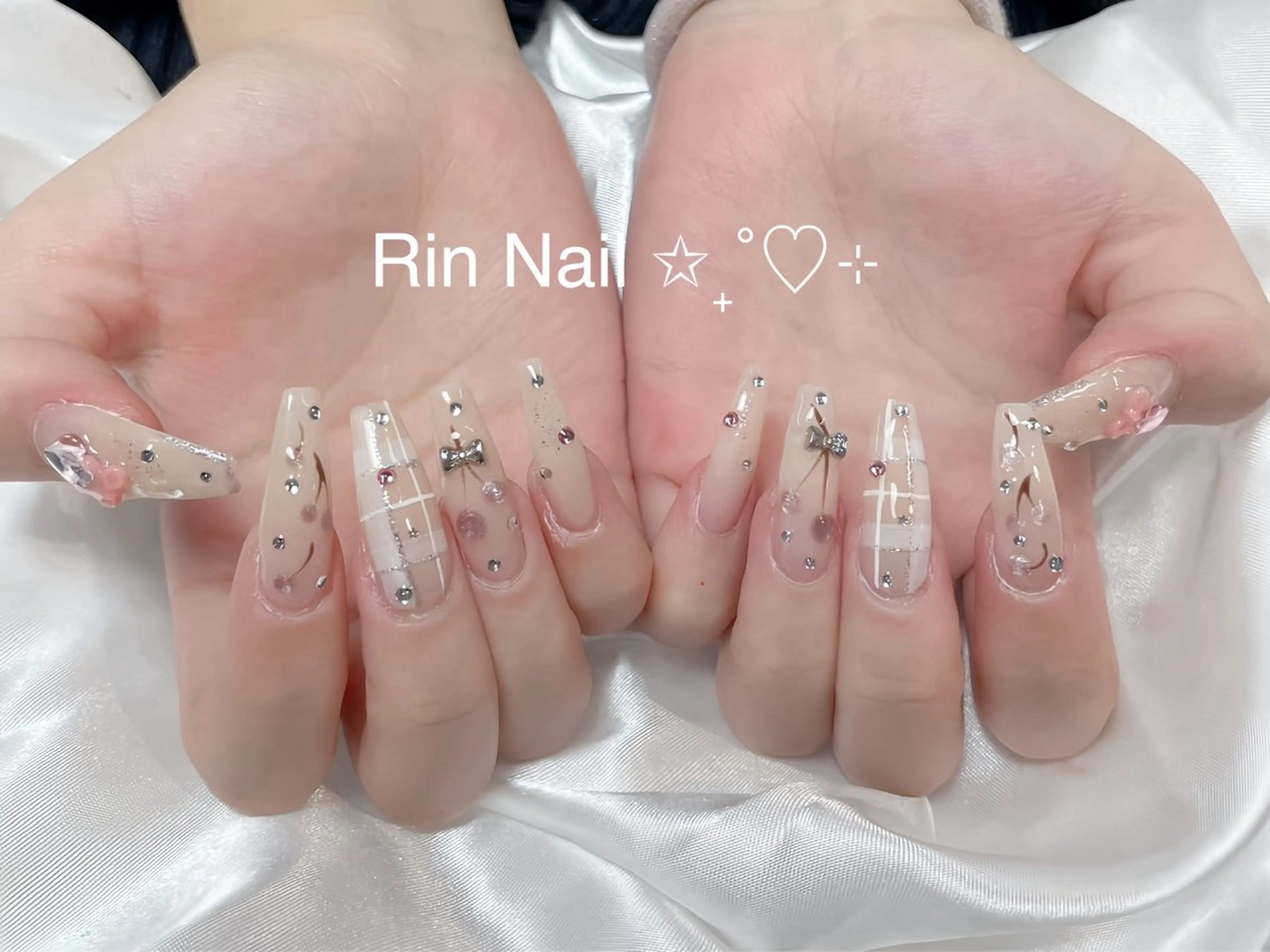 ネイル チークネイル フラッシュネイル フラワーネイル フットネイル ジェルネイル ハンドネイル Rin Nail Shinokuboのネイルデザイン