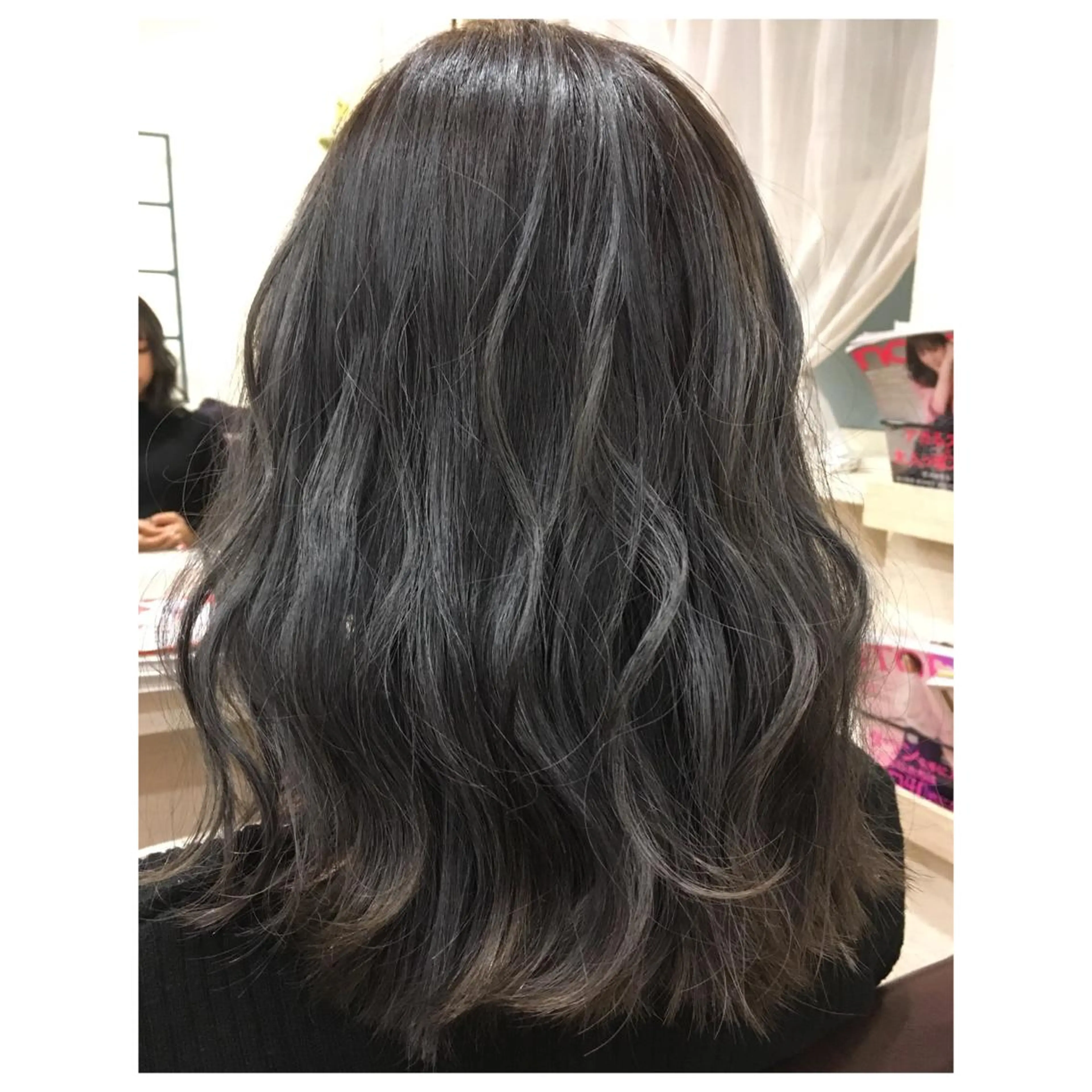ミディアム カラー ヘアアレンジ ハイライトカラー ハイライト 🎀透明感カラーෆ 🪄Maikoのヘアスタイル