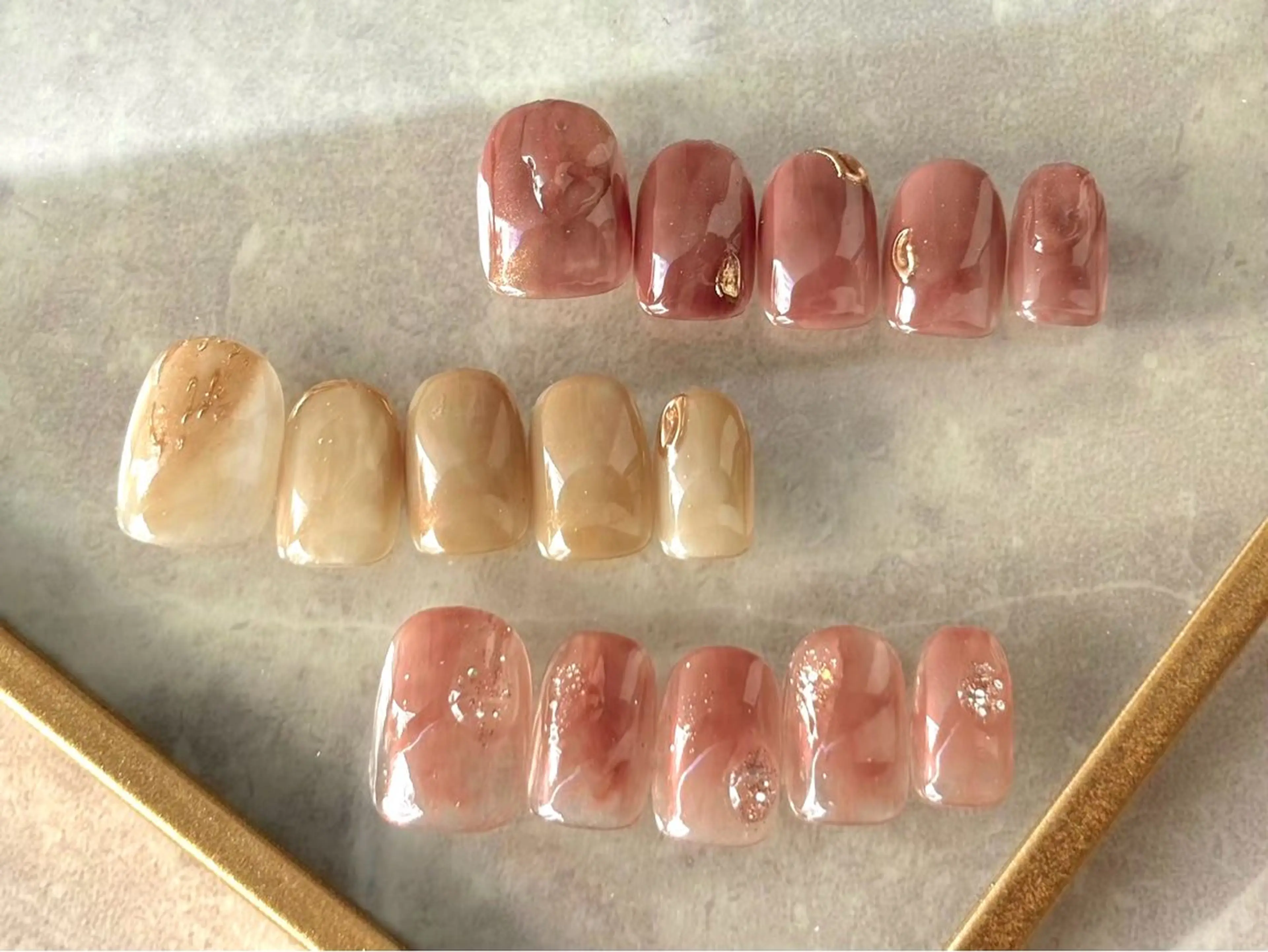 ネイル ニュアンスネイル aoi .のネイルデザイン