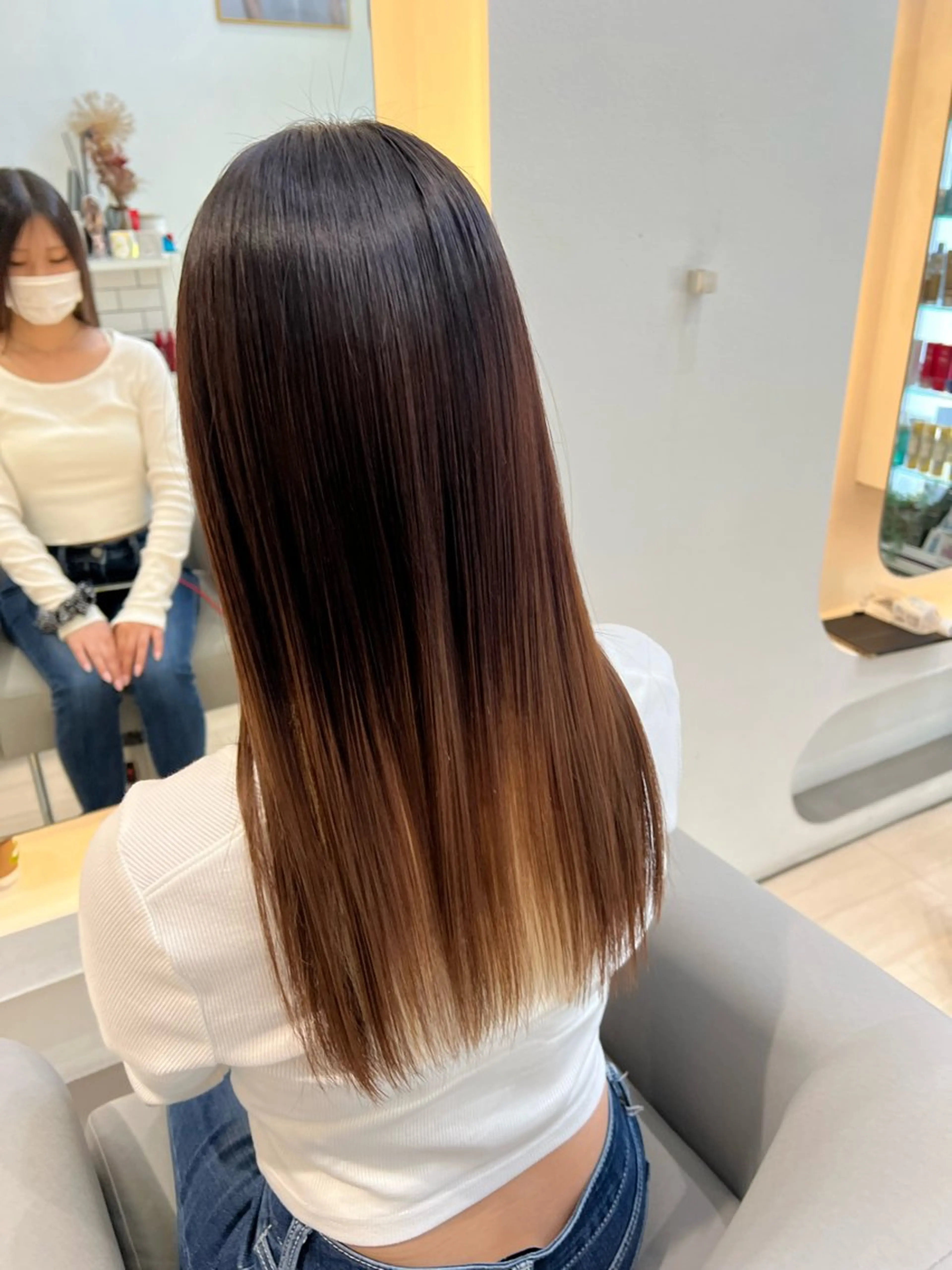 ミディアム カラー ヘアカラー 堀井 凌平のヘアスタイル