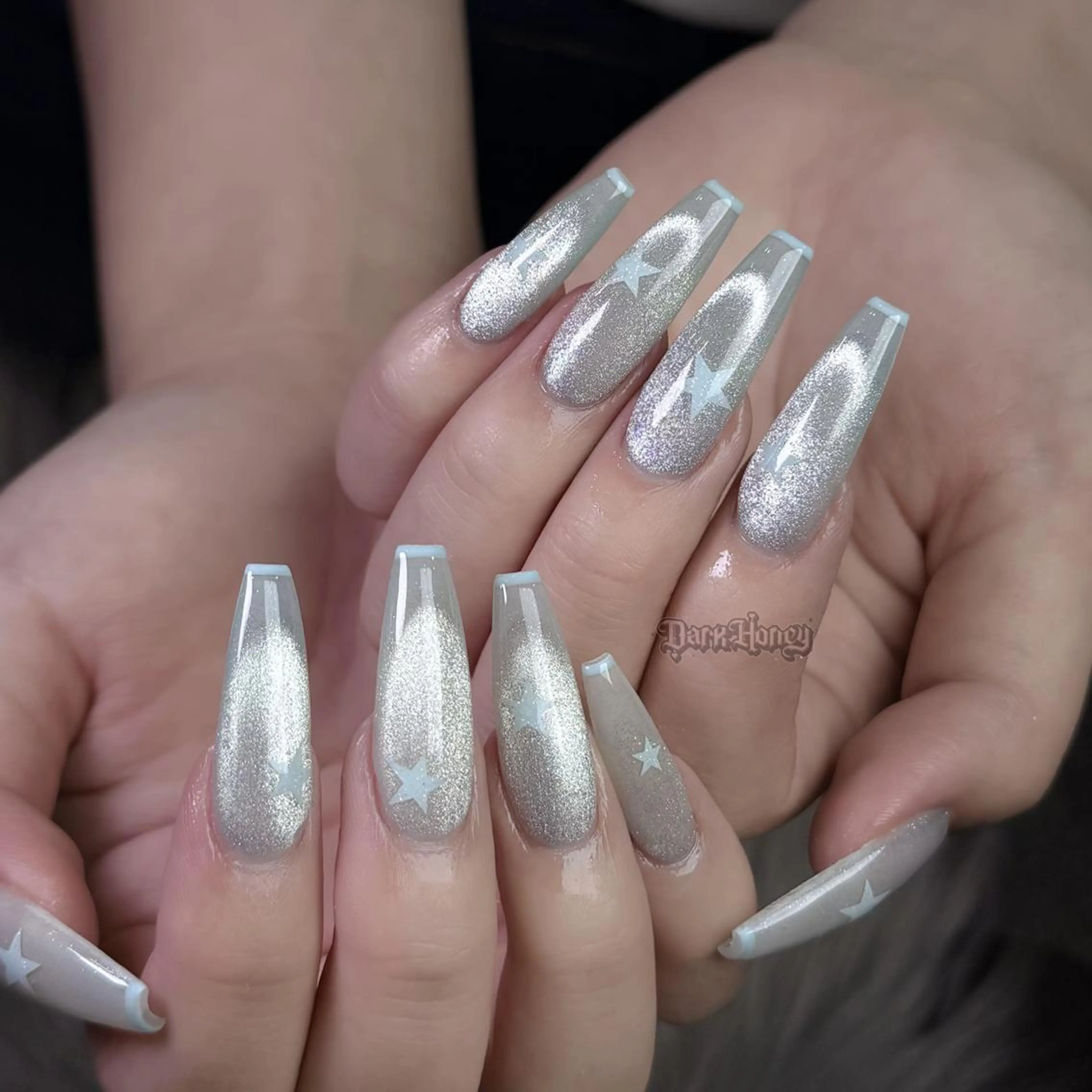 ネイル ハンドネイル Dark Honey Susuのネイルデザイン