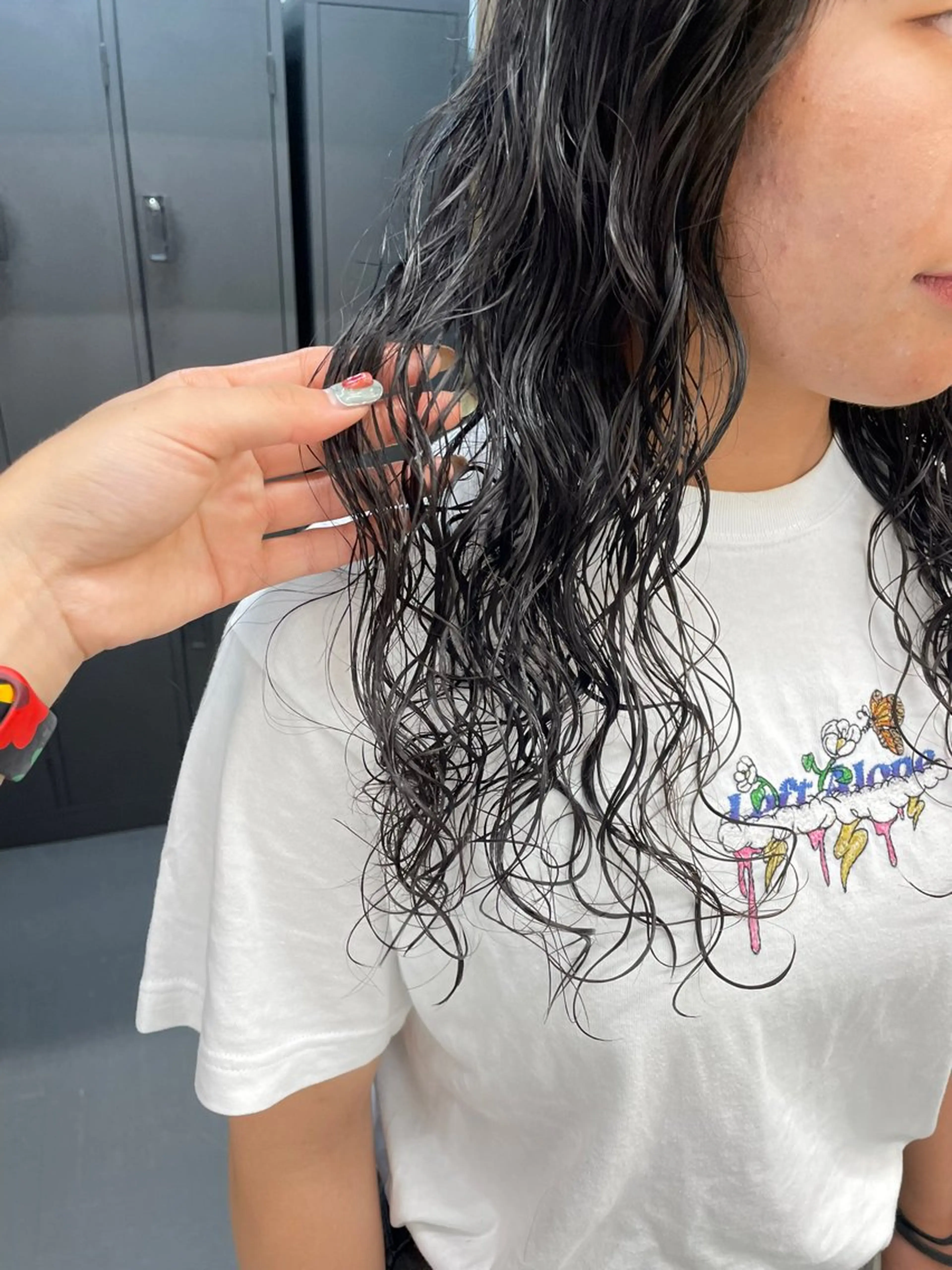 ロング パーマ カットモデル/ ハイトーン/ゆうあのヘアスタイル